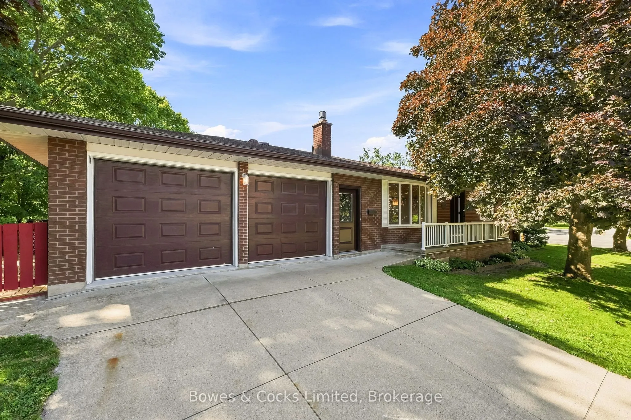 687 Lundy's Lane