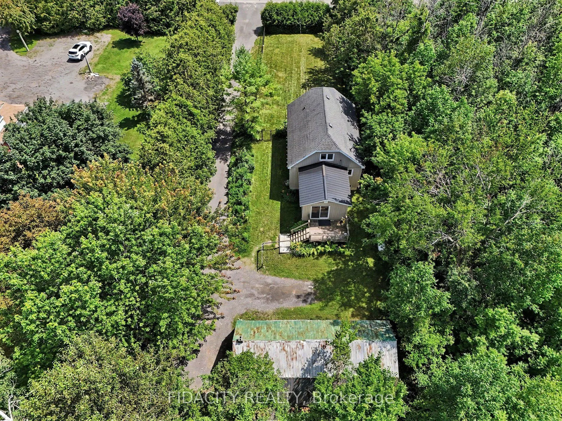 6811 Flewellyn Road