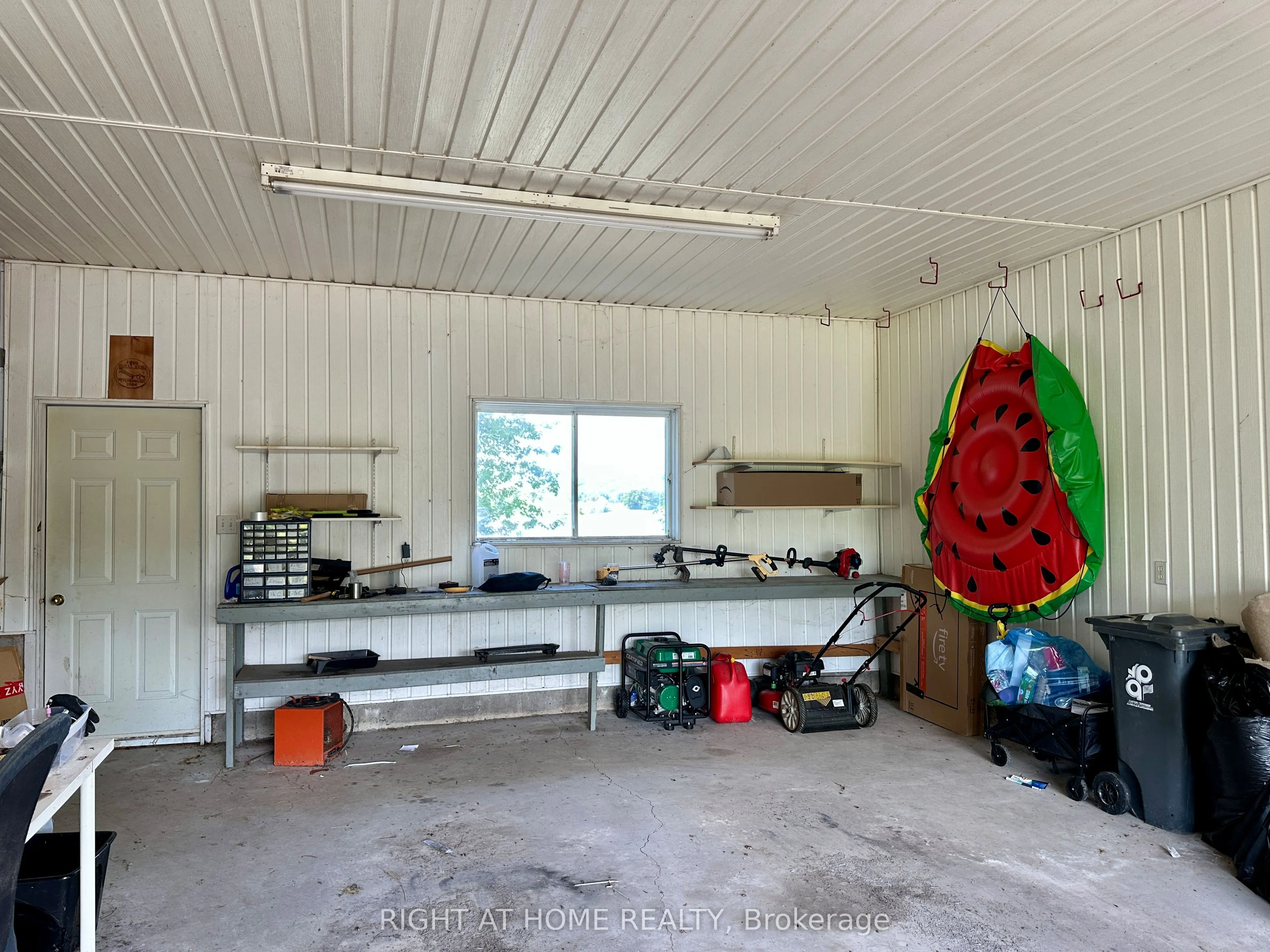2527 Concession 1 Road