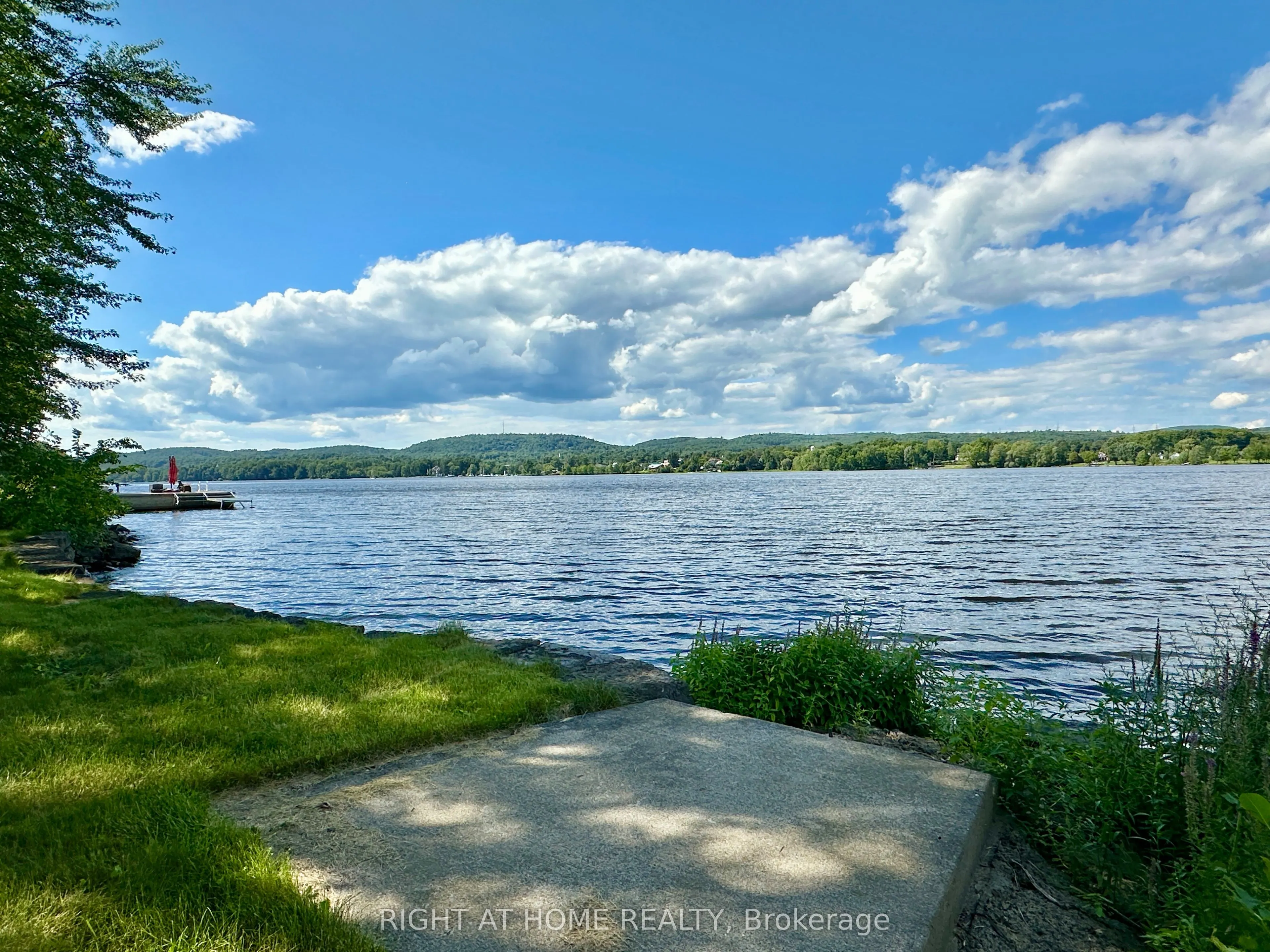 2527 Concession 1 Road