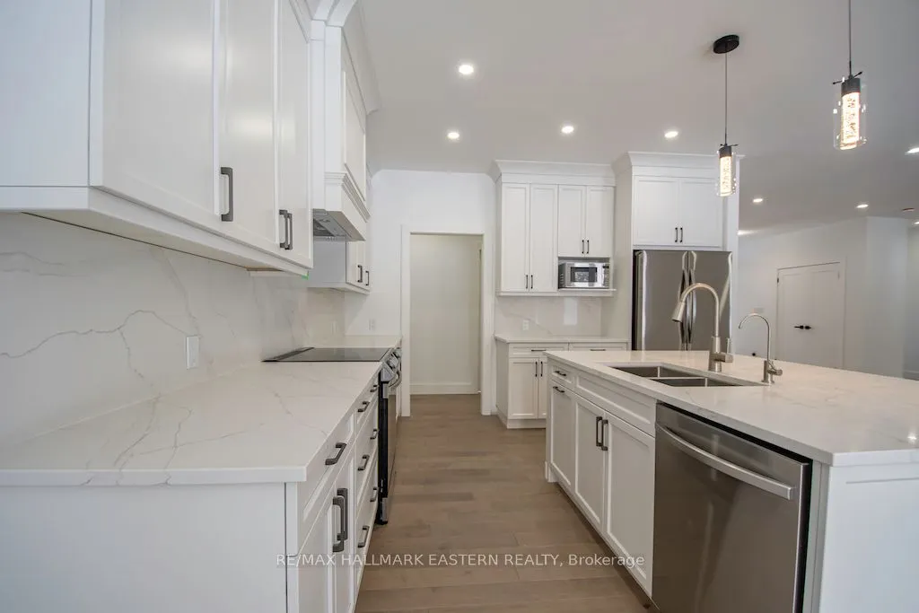 11 Maplewood Court