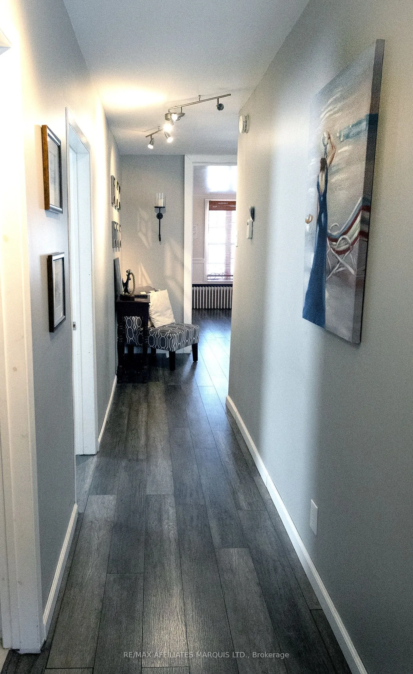 16 Lakeshore Drive