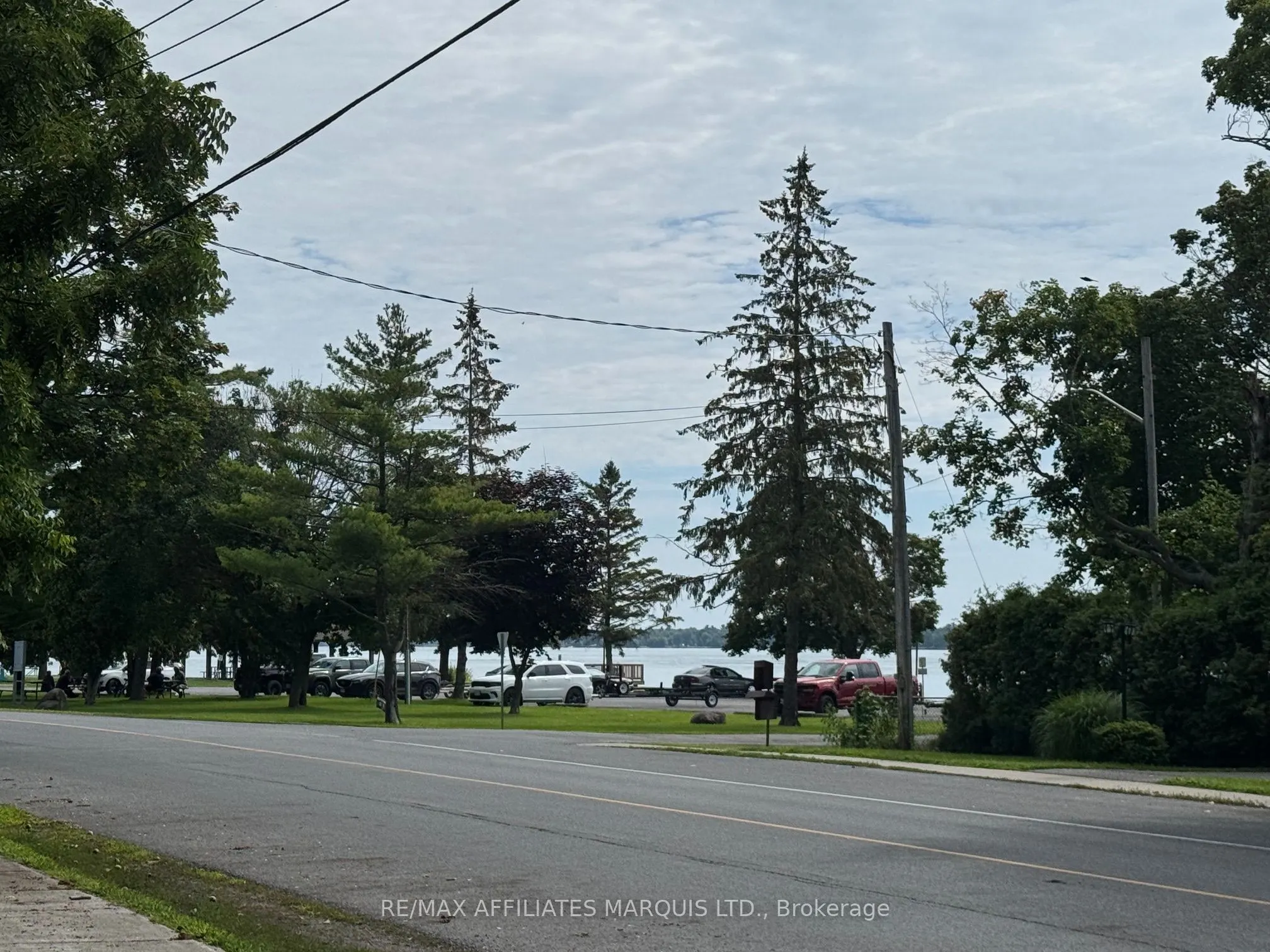 16 Lakeshore Drive