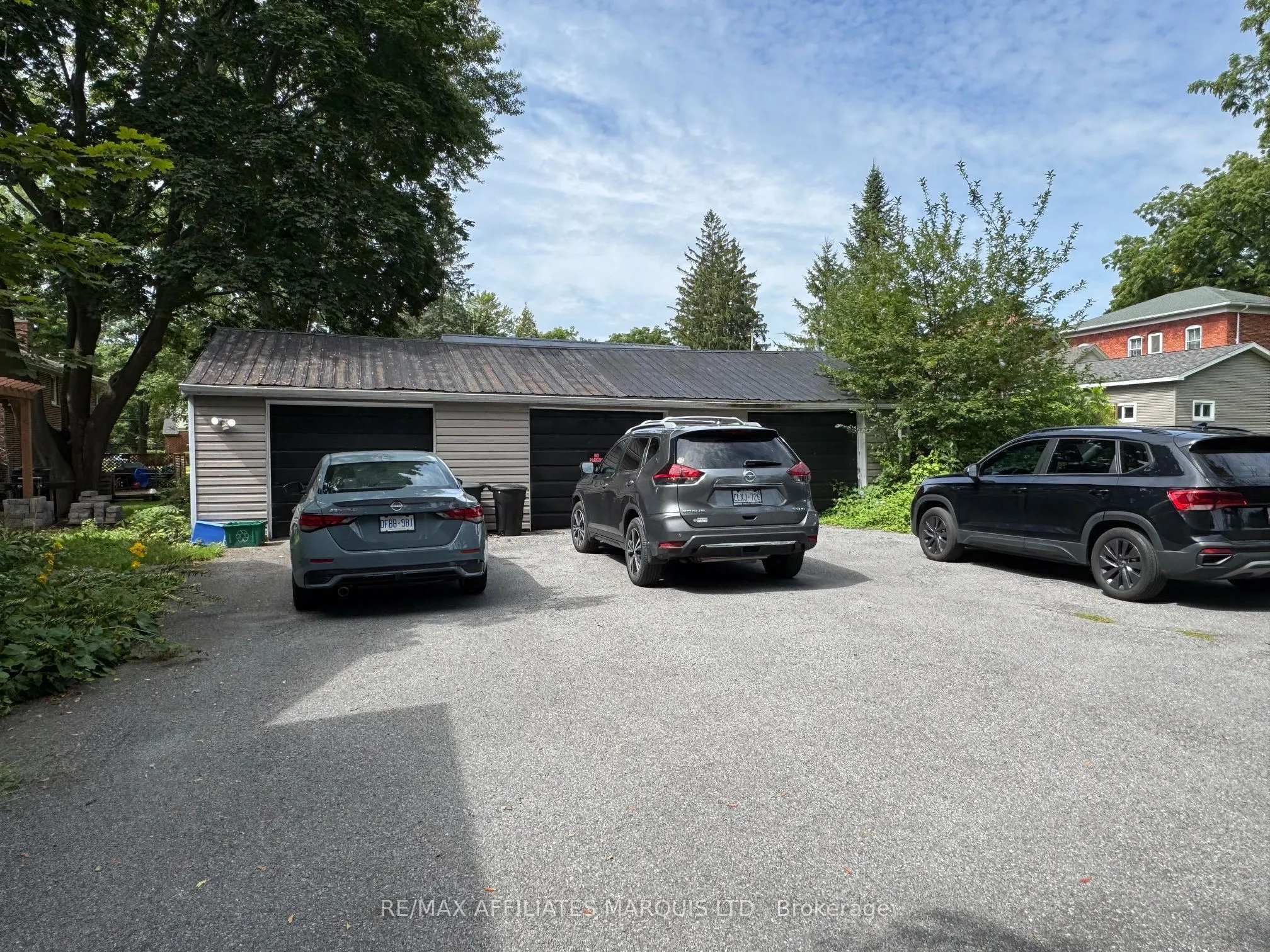 16 Lakeshore Drive