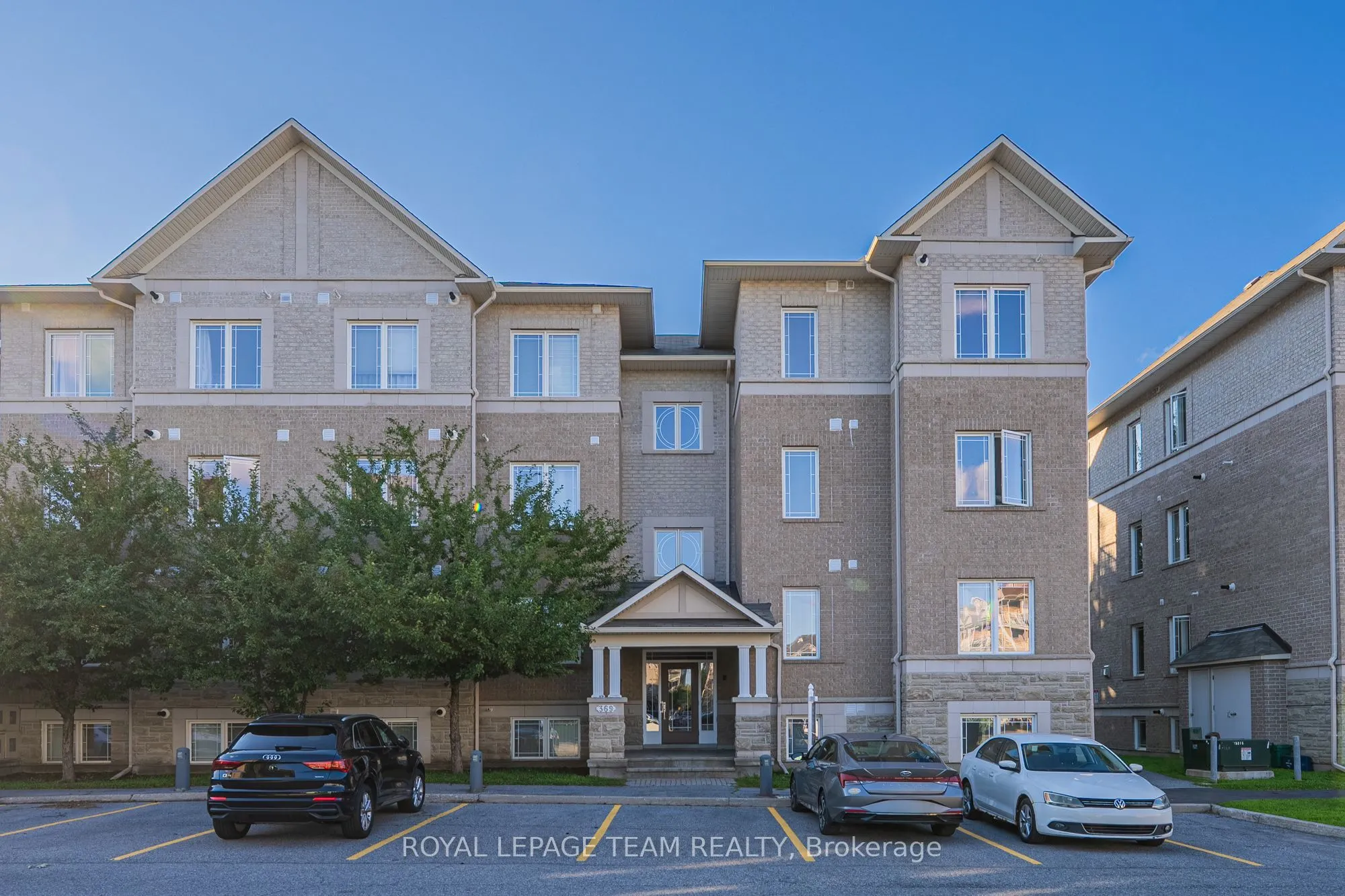 369 Paseo Private #2