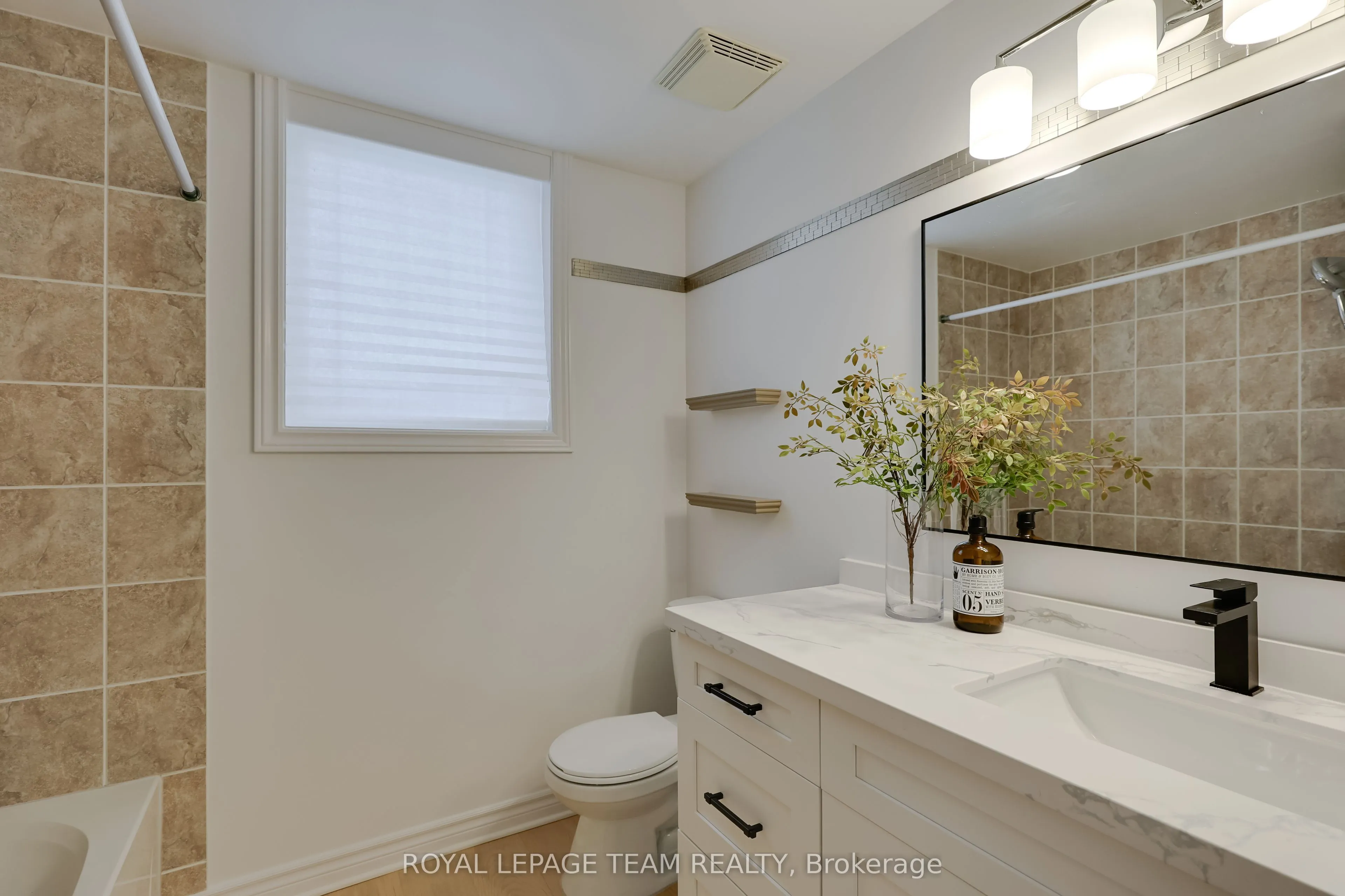 369 Paseo Private #2
