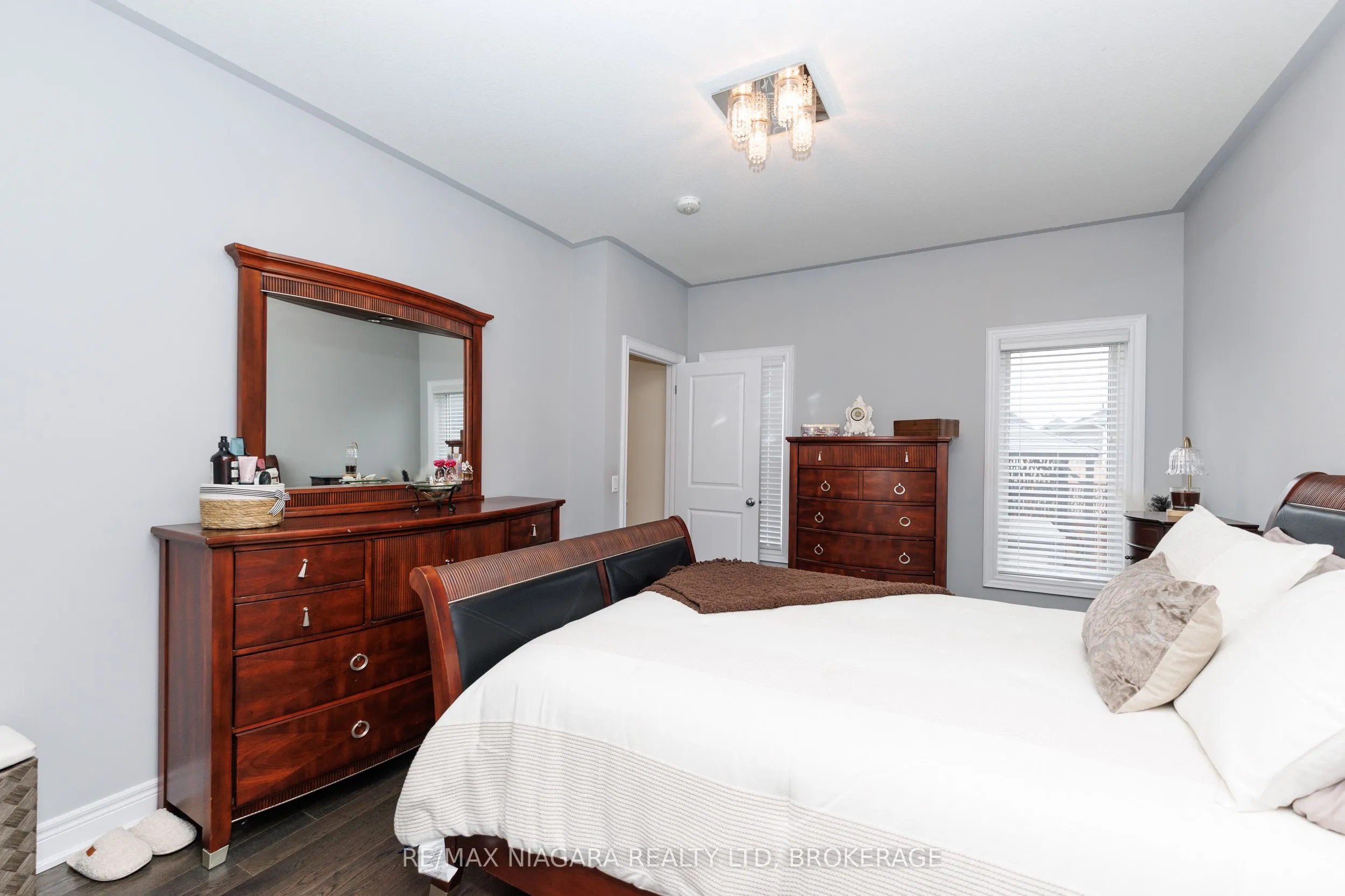 4049 Village Creek Drive