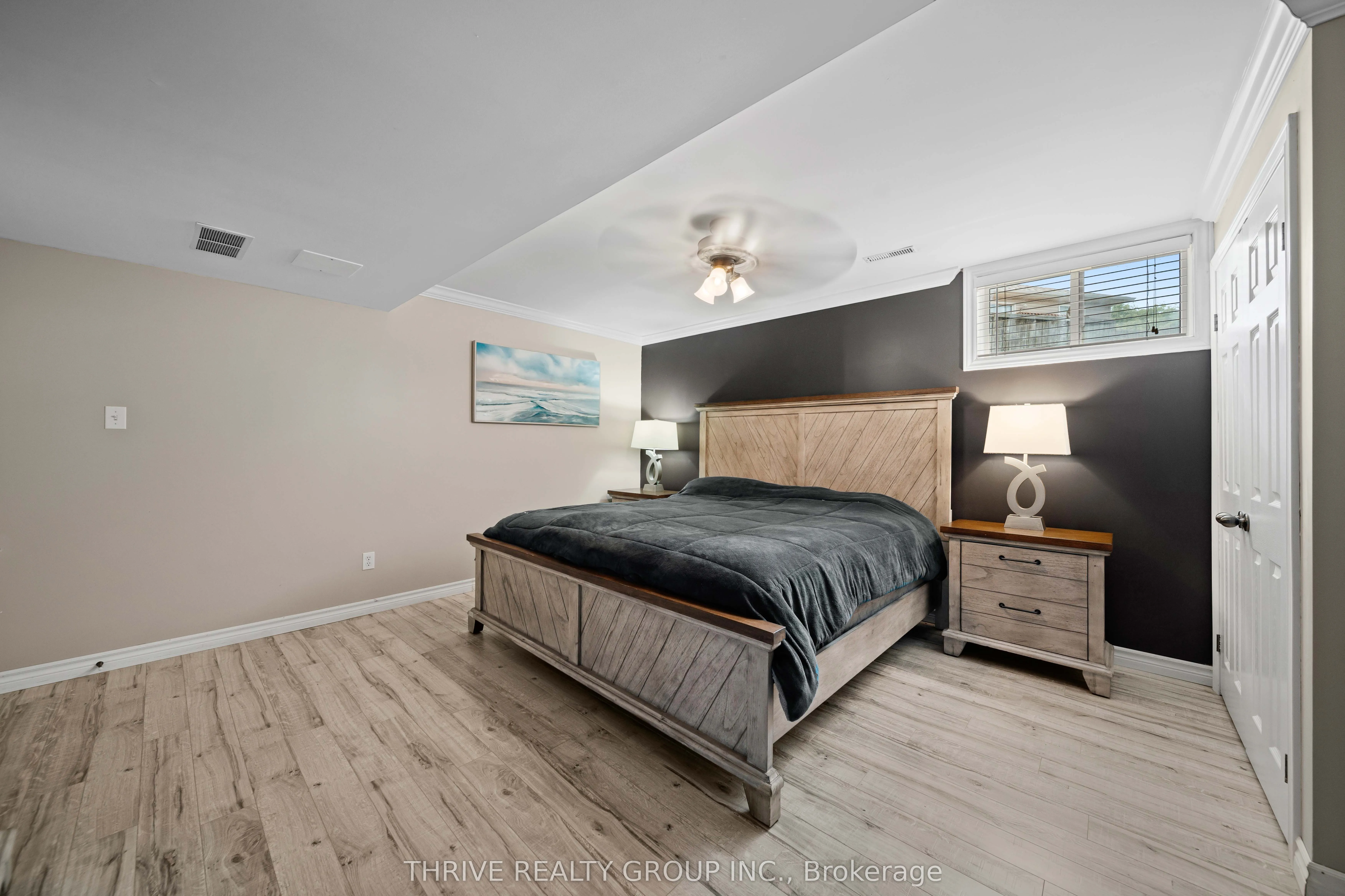 102 LOGGERS Grove