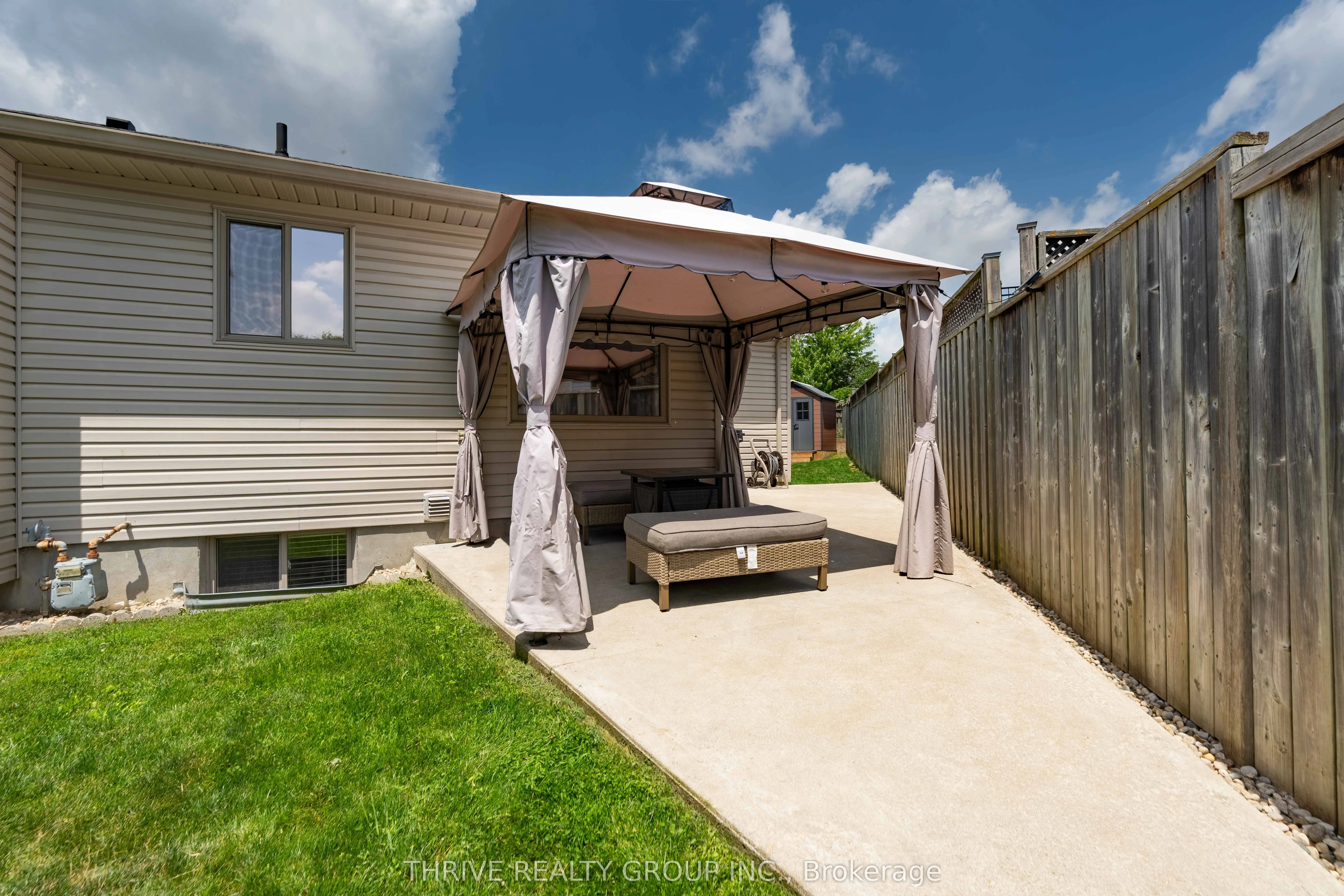 102 LOGGERS Grove