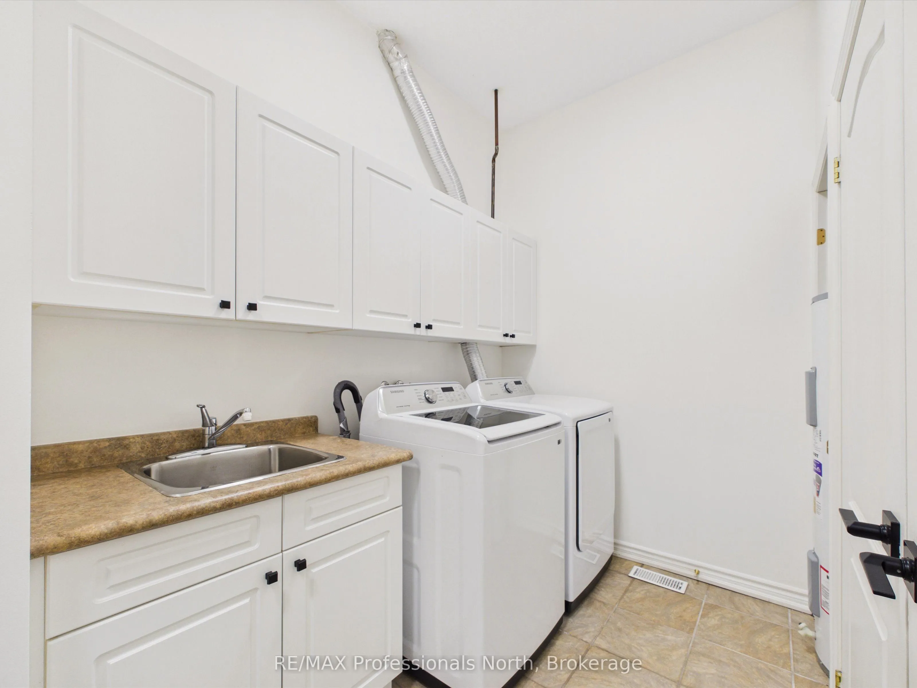 24 Ontario Street #501