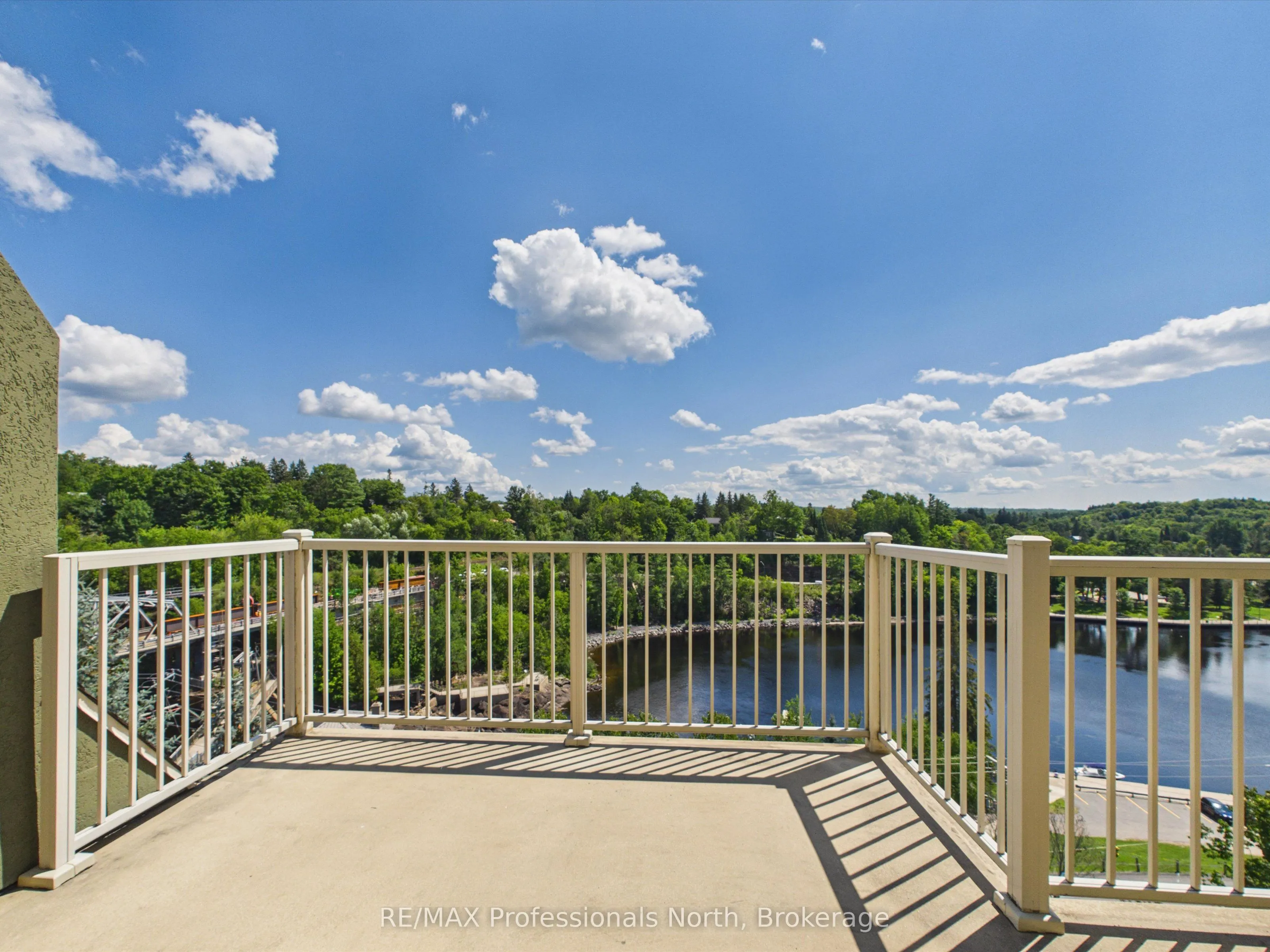 24 Ontario Street #501