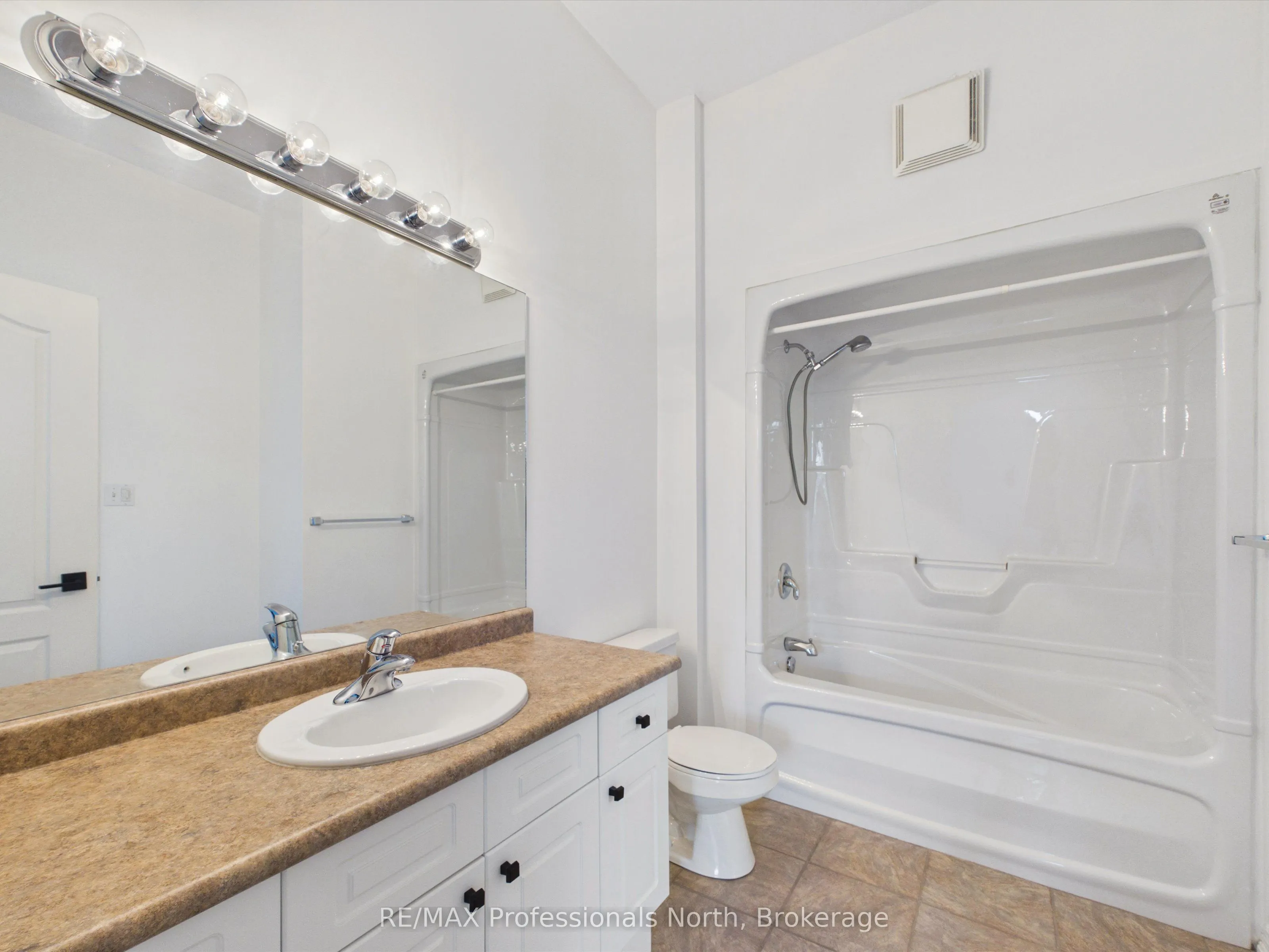 24 Ontario Street #501