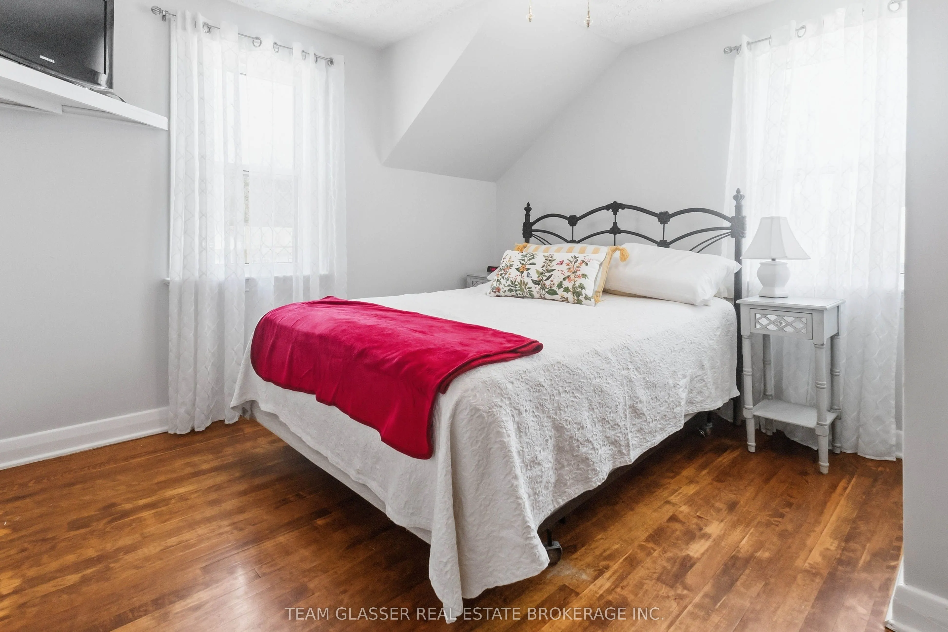 27 DENGATE Crescent