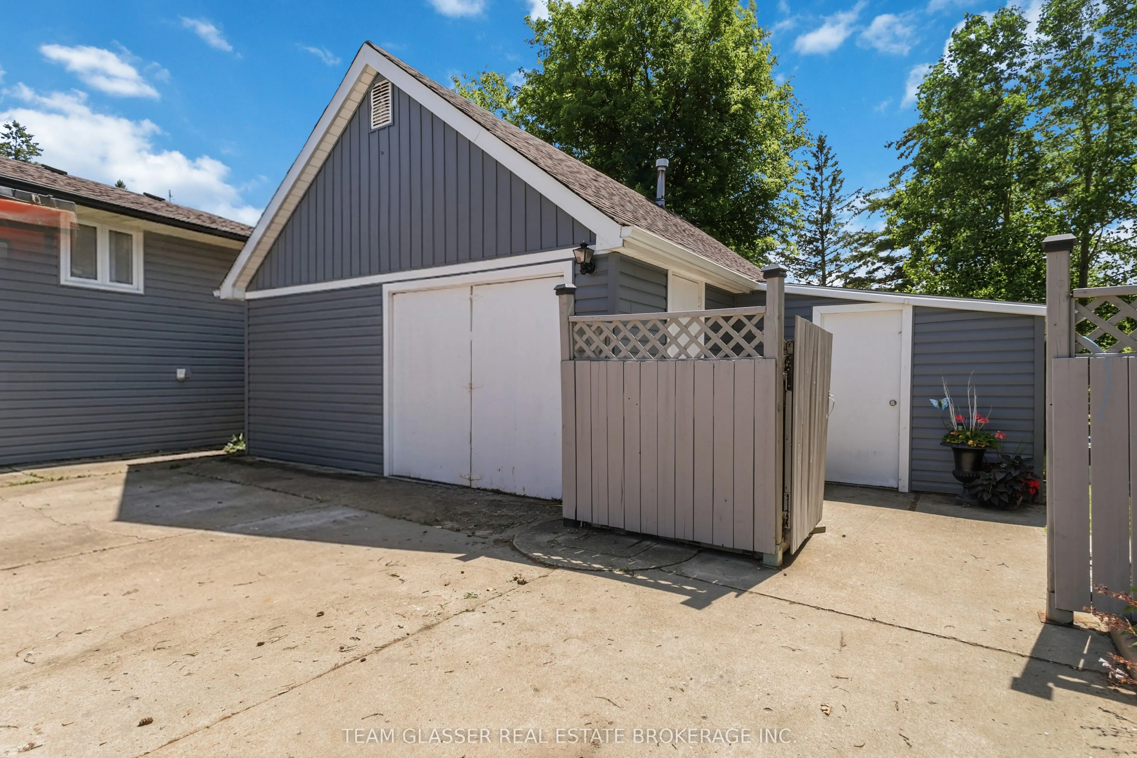 27 DENGATE Crescent