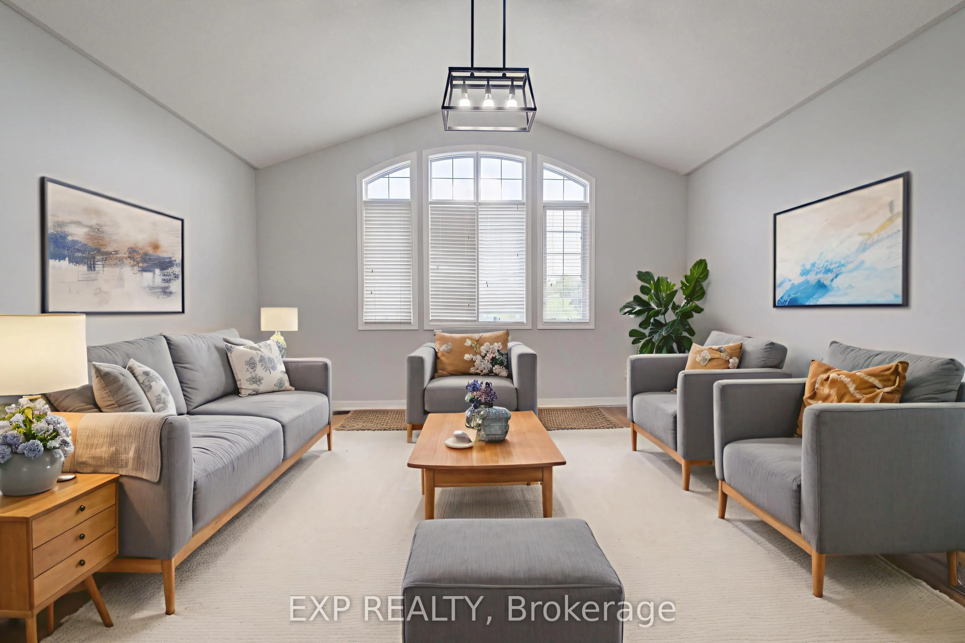 737 North Leaksdale Circle