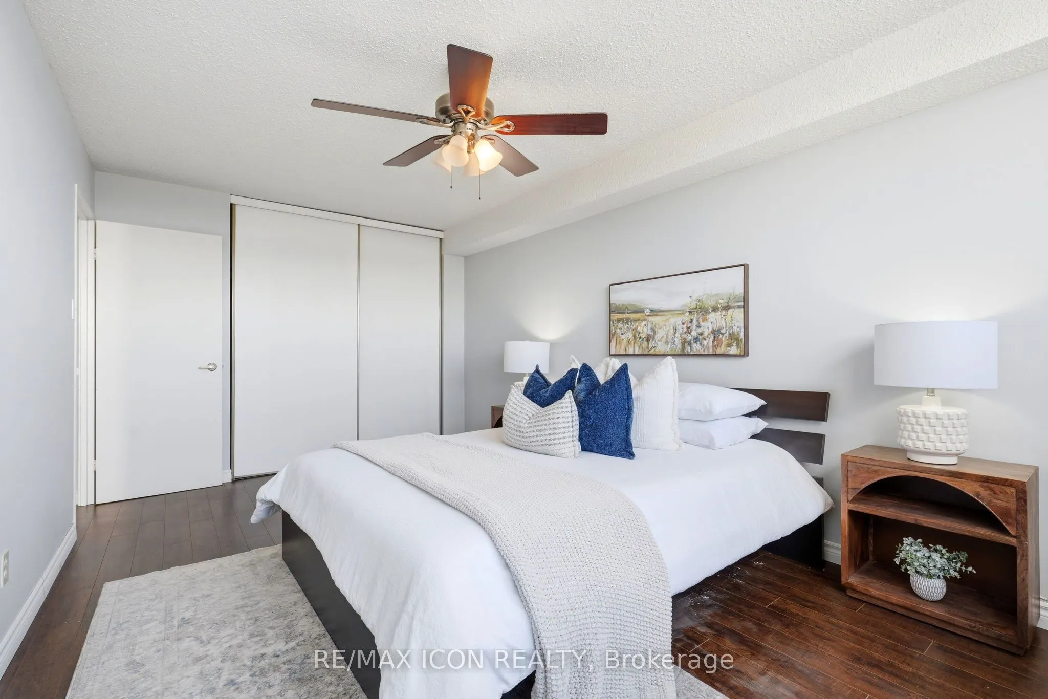 375 King Street N #708