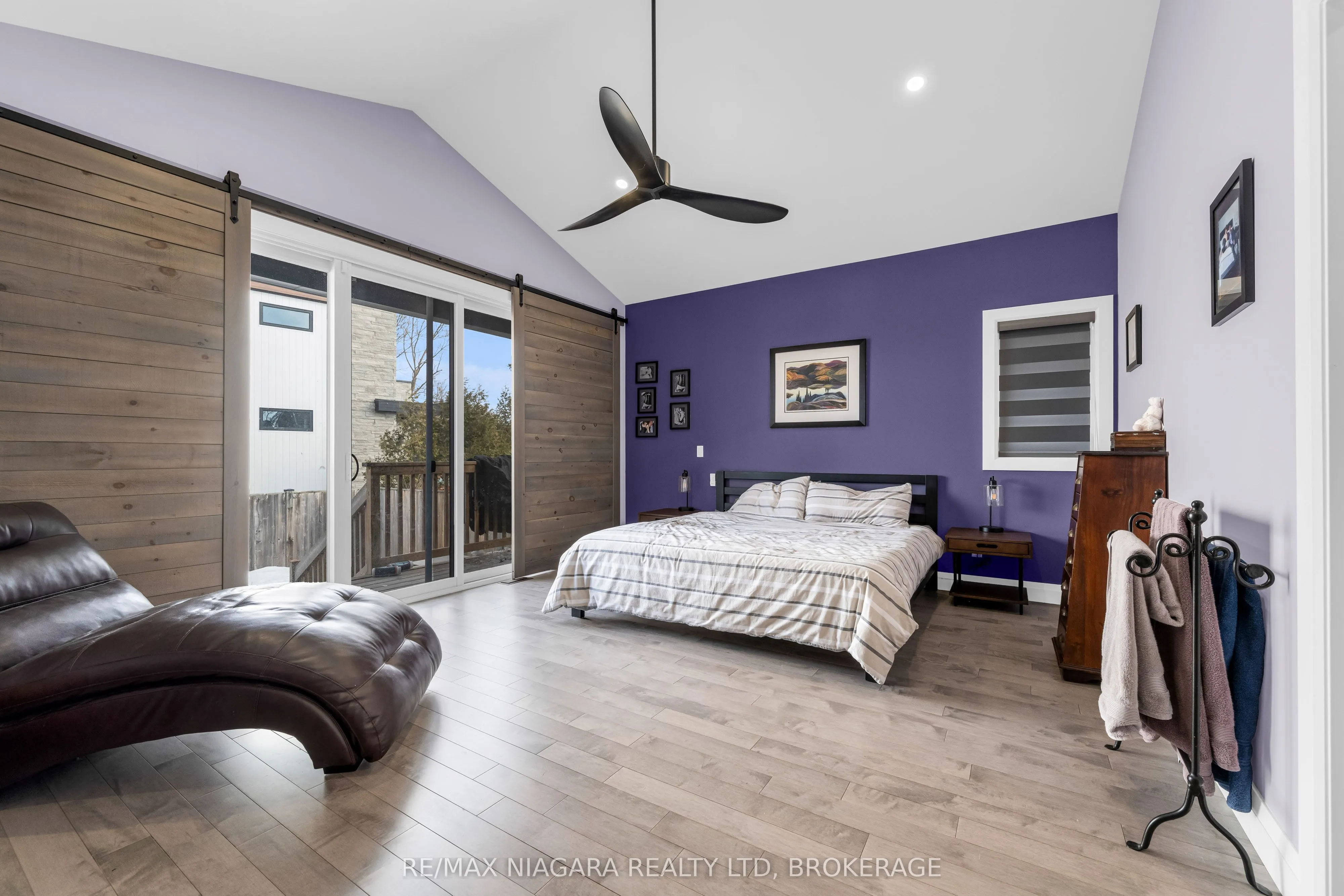 5 Heron Pointe Road