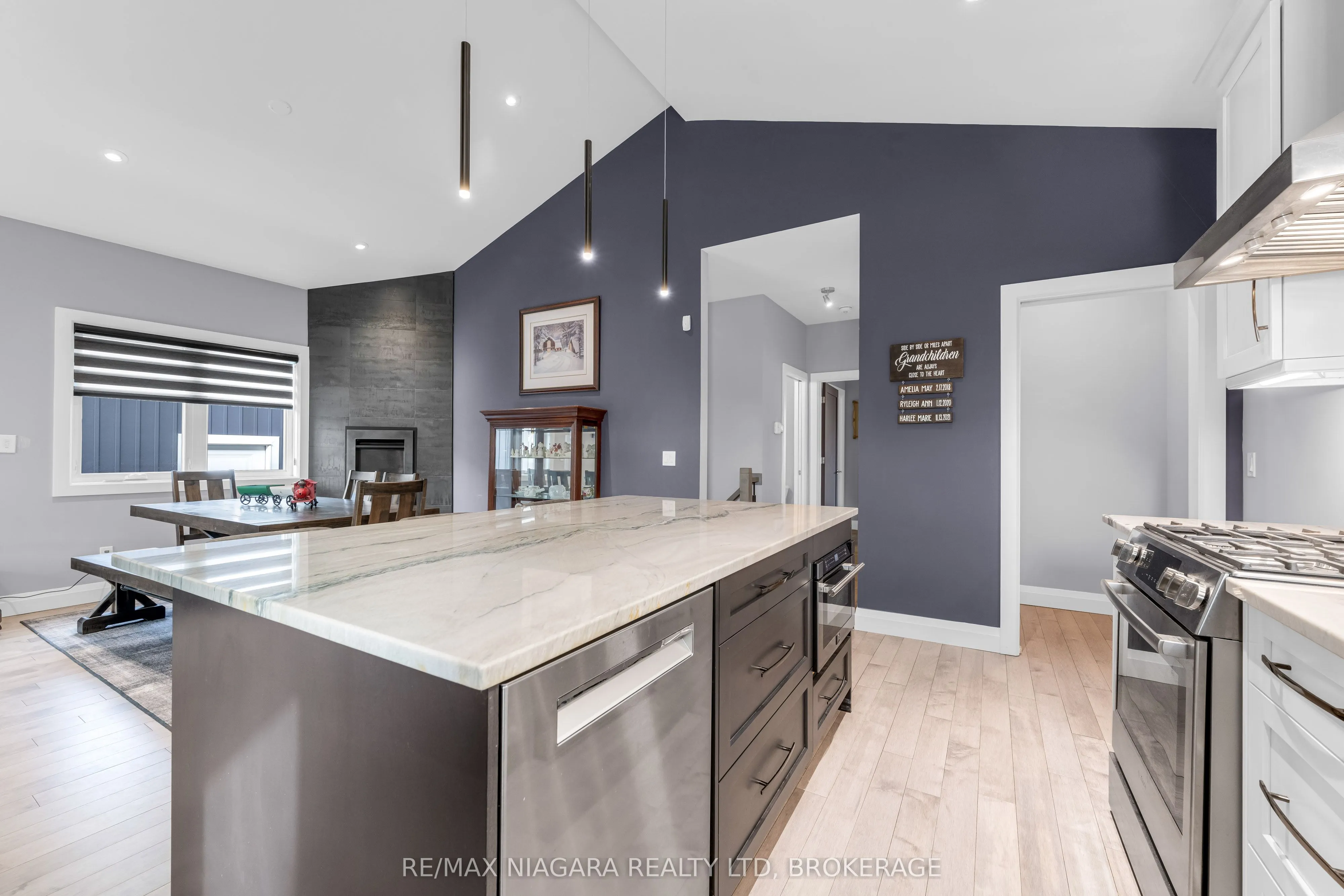 5 Heron Pointe Road
