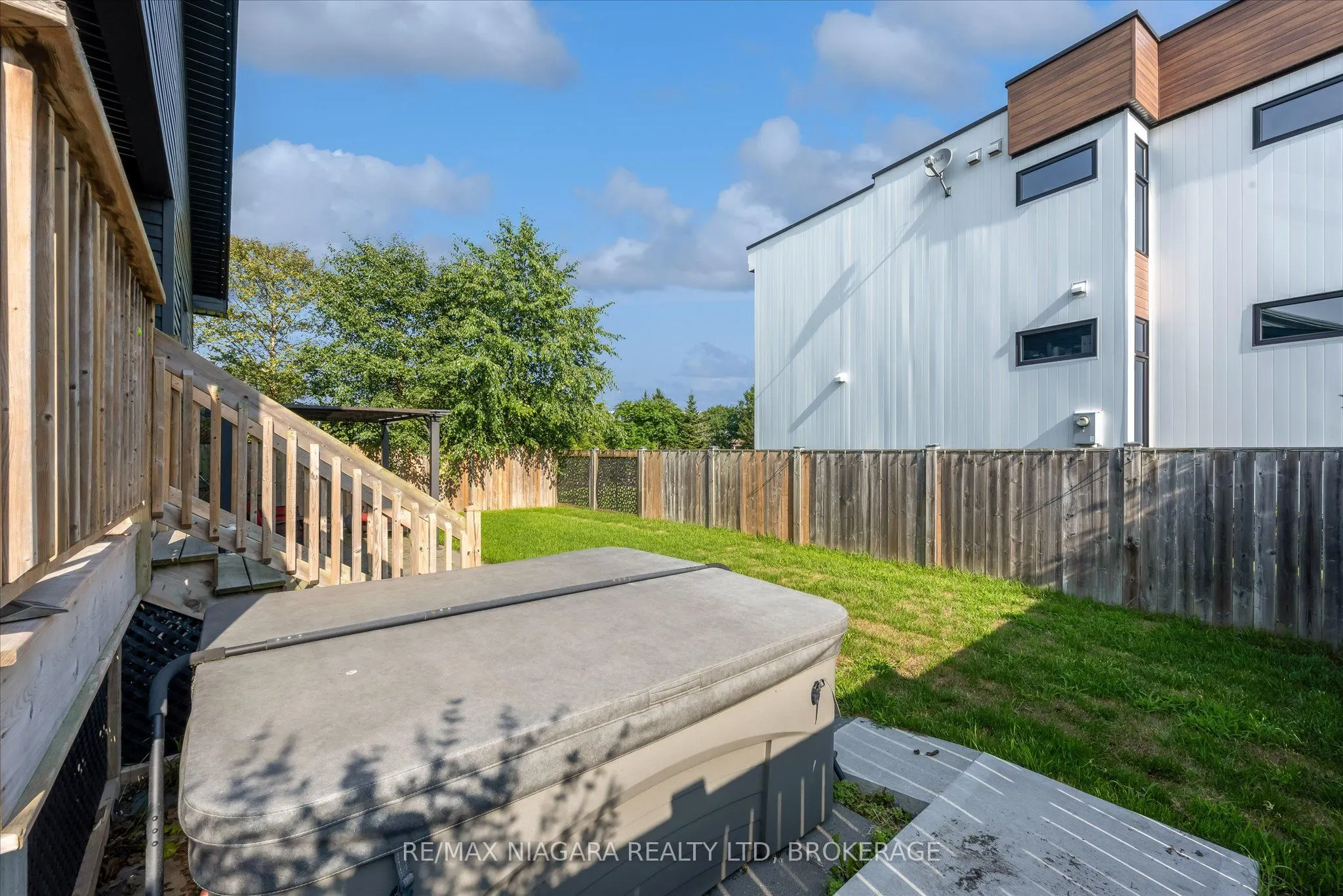 5 Heron Pointe Road