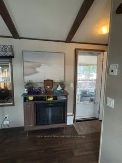 99 Forest Grove
