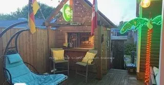 99 Forest Grove