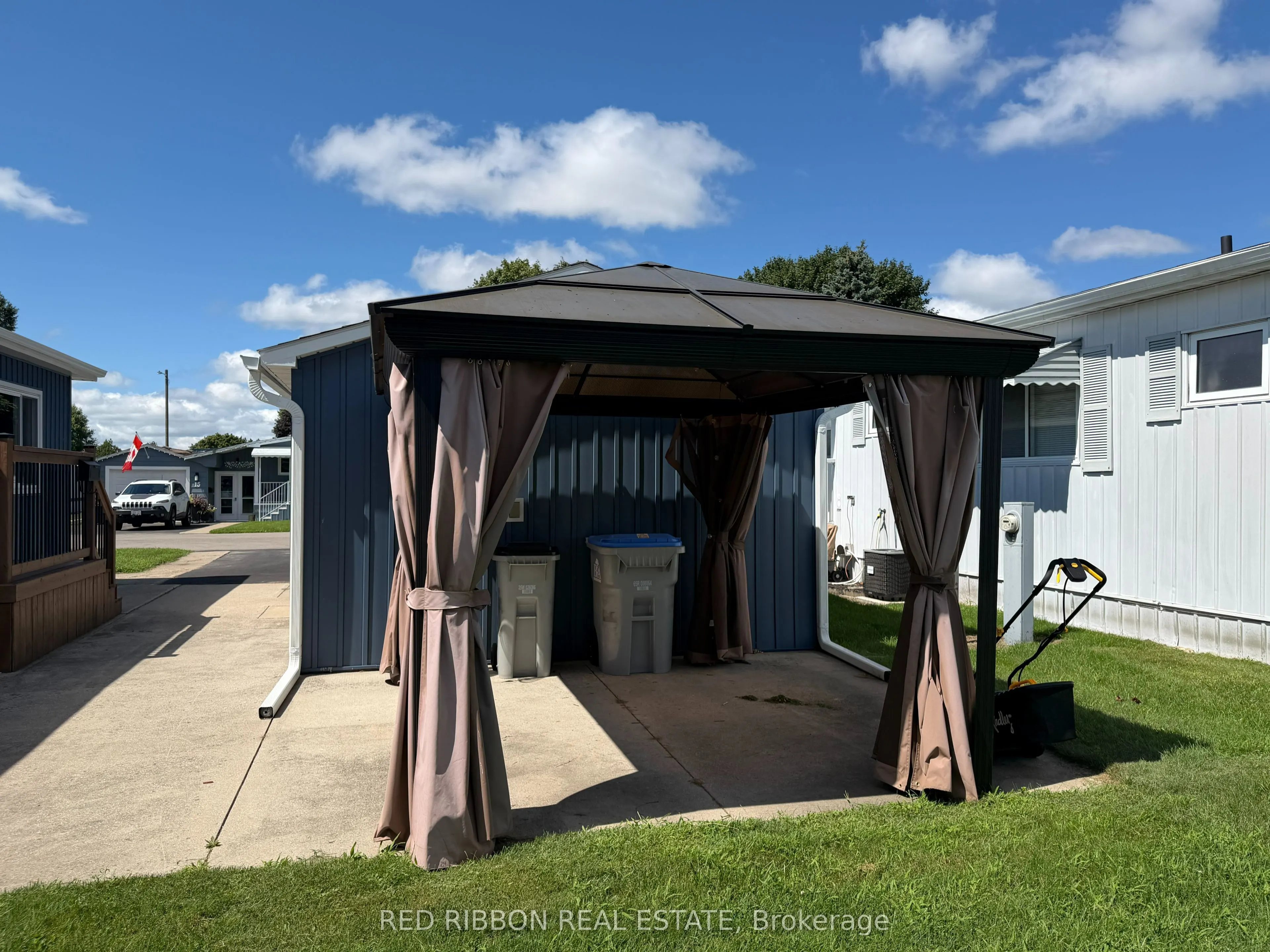 16 Velma Street