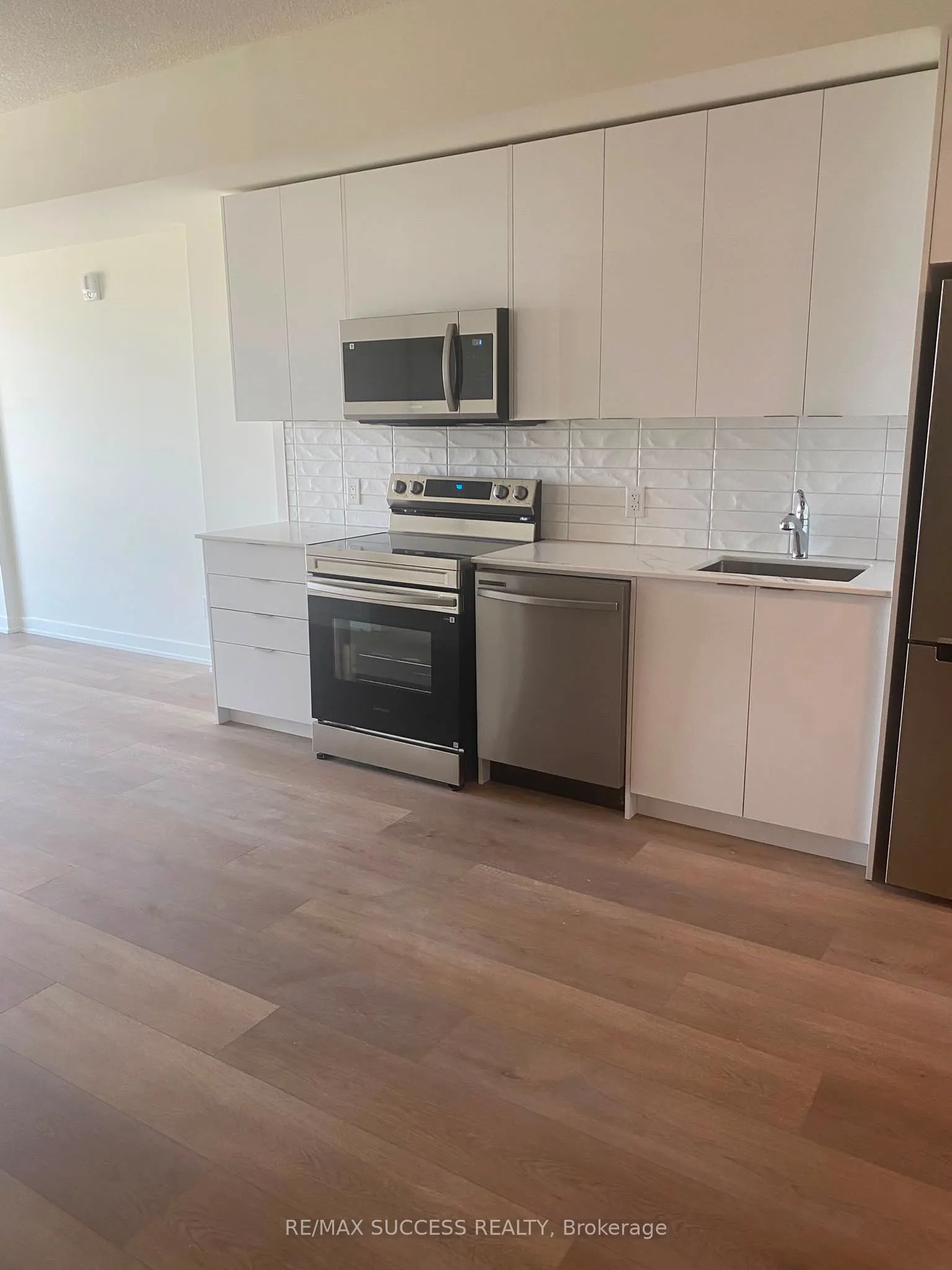33 Erie Avenue #1203
