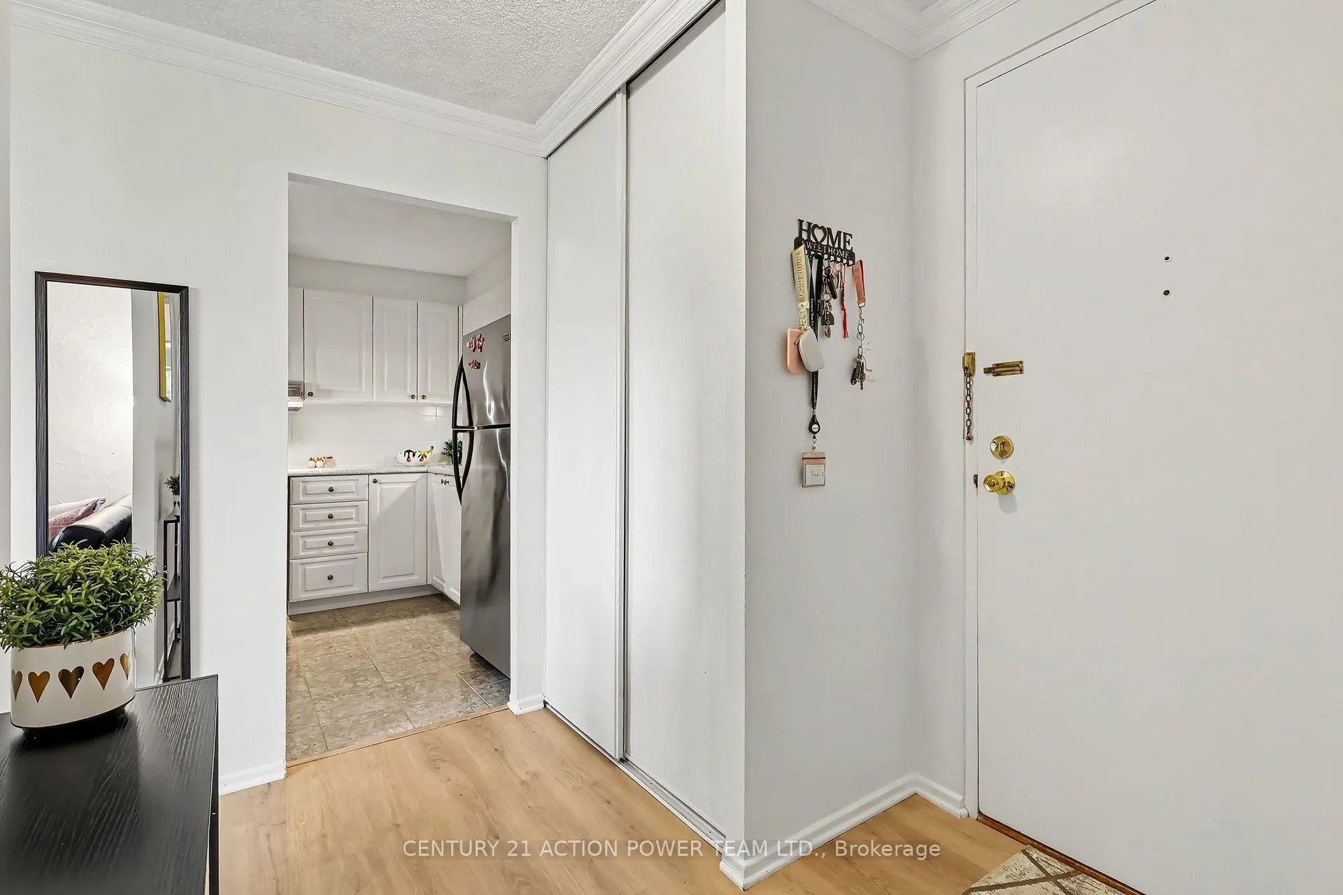 915 Elmsmere Road #1006