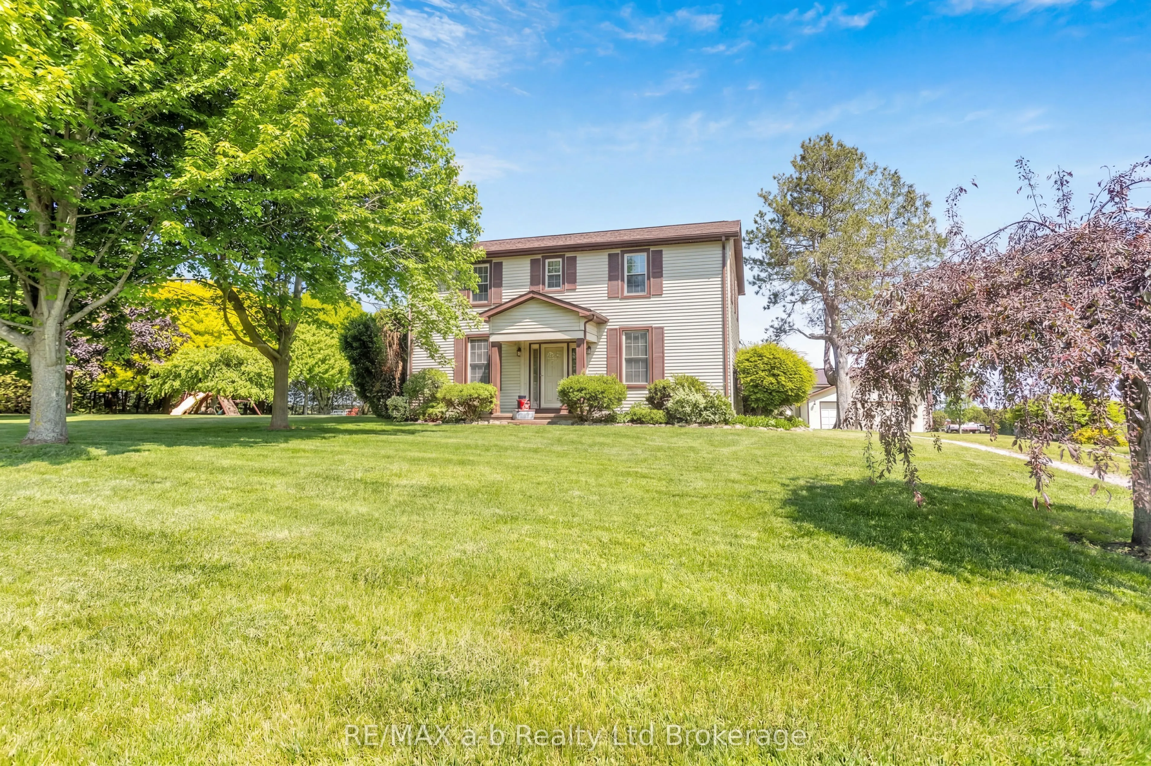 1813 Norfolk County 19 Road W