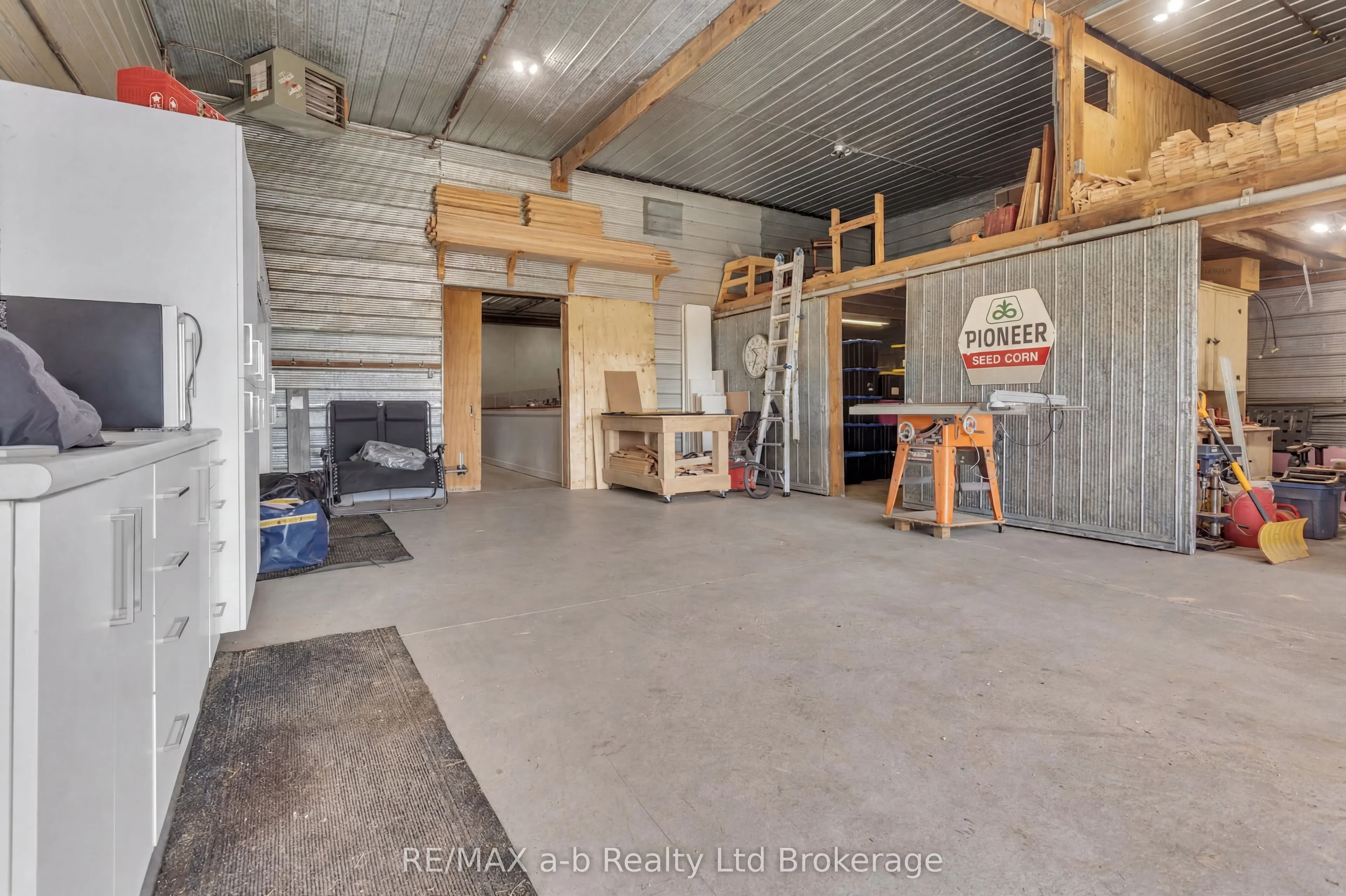 1813 Norfolk County 19 Road W