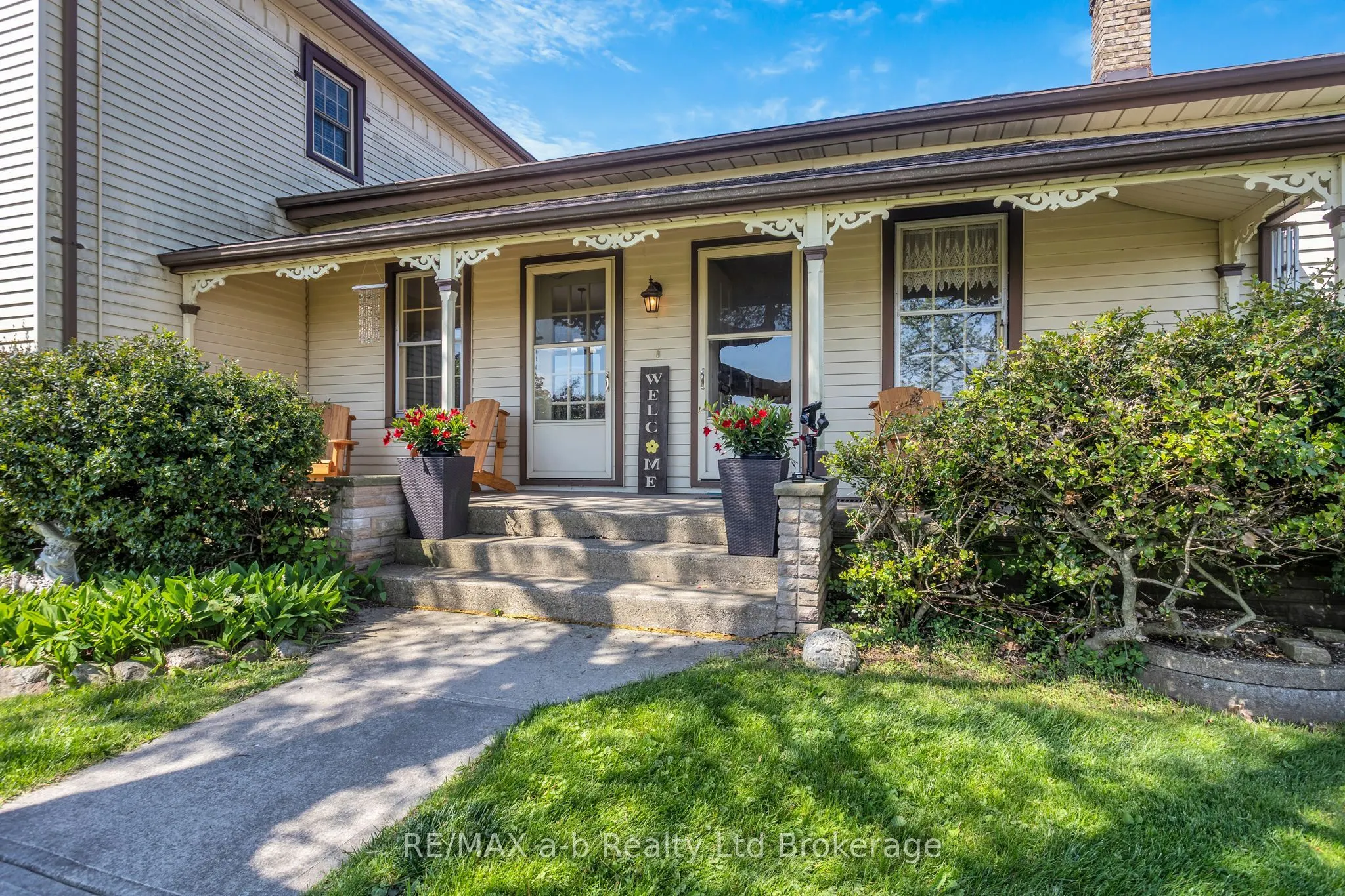 1813 Norfolk County 19 Road W
