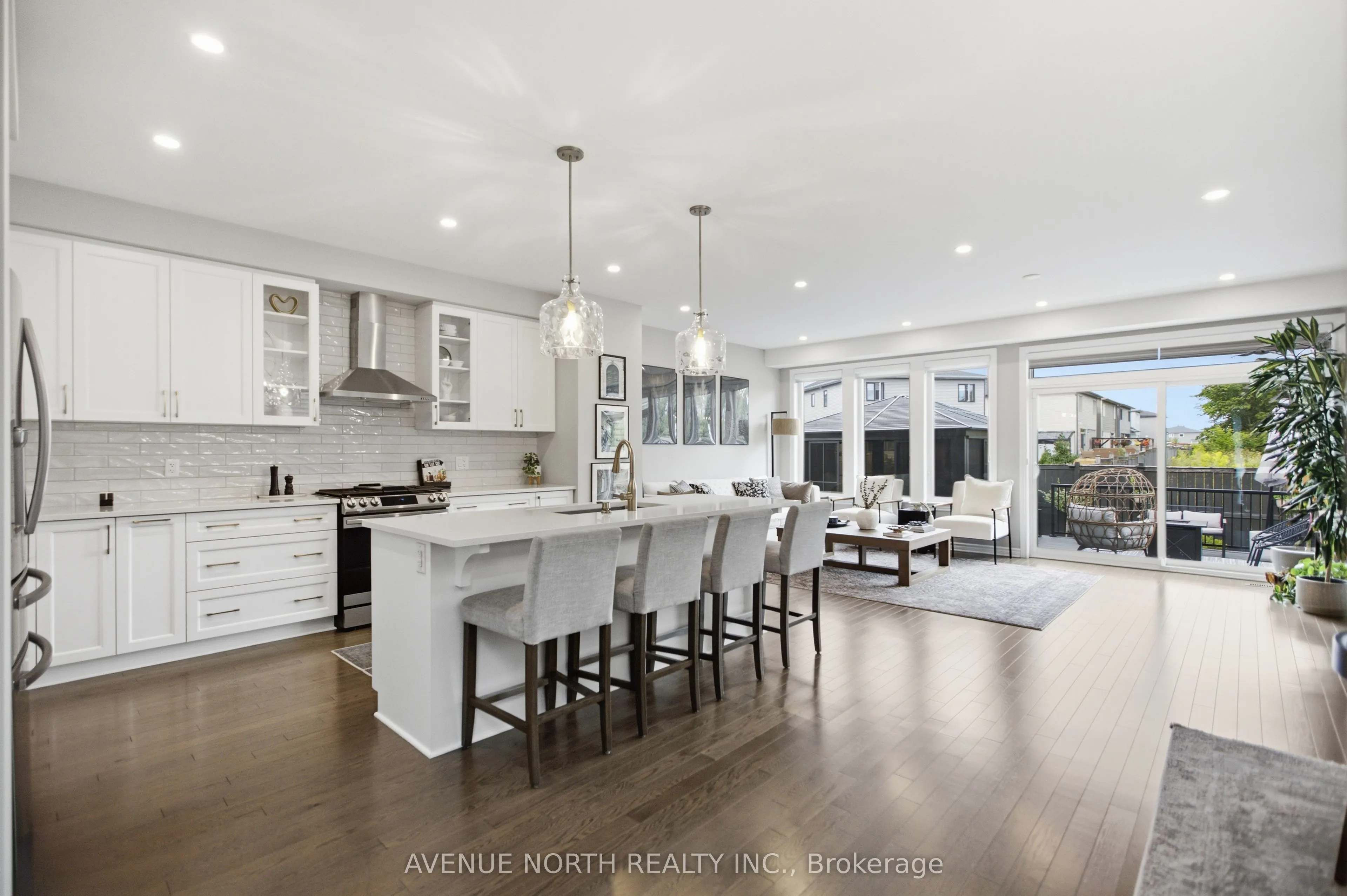 275 Trollius Way
