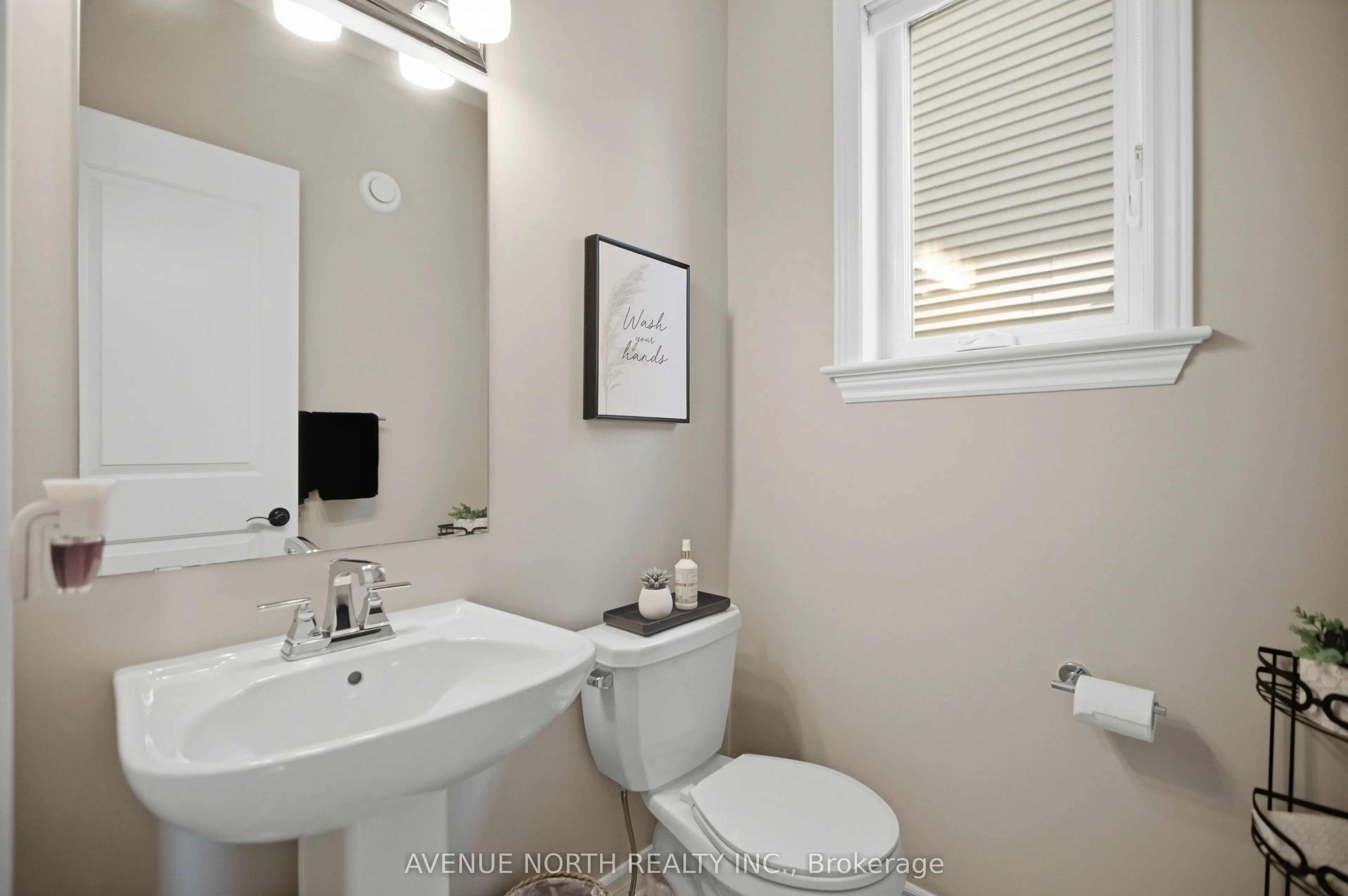275 Trollius Way