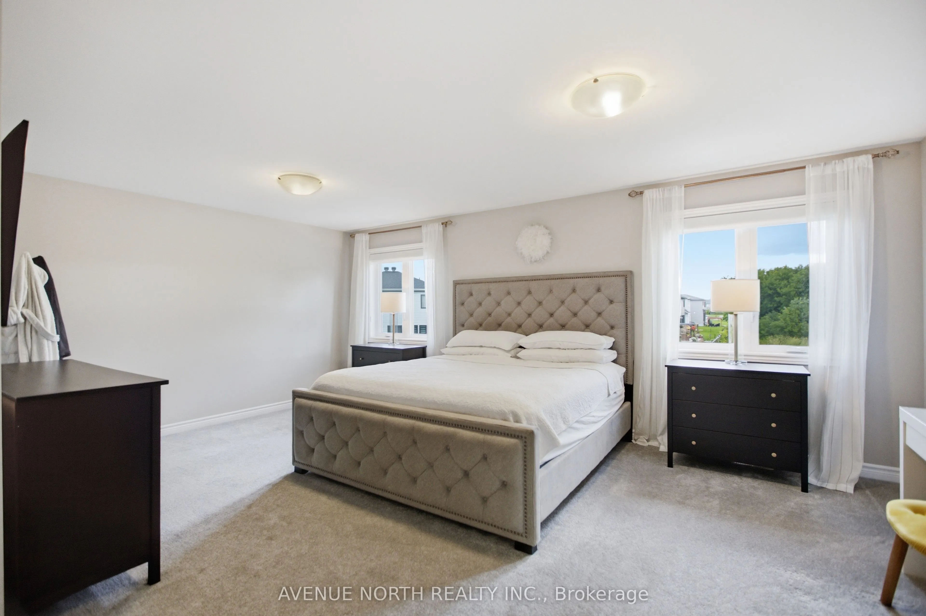 275 Trollius Way
