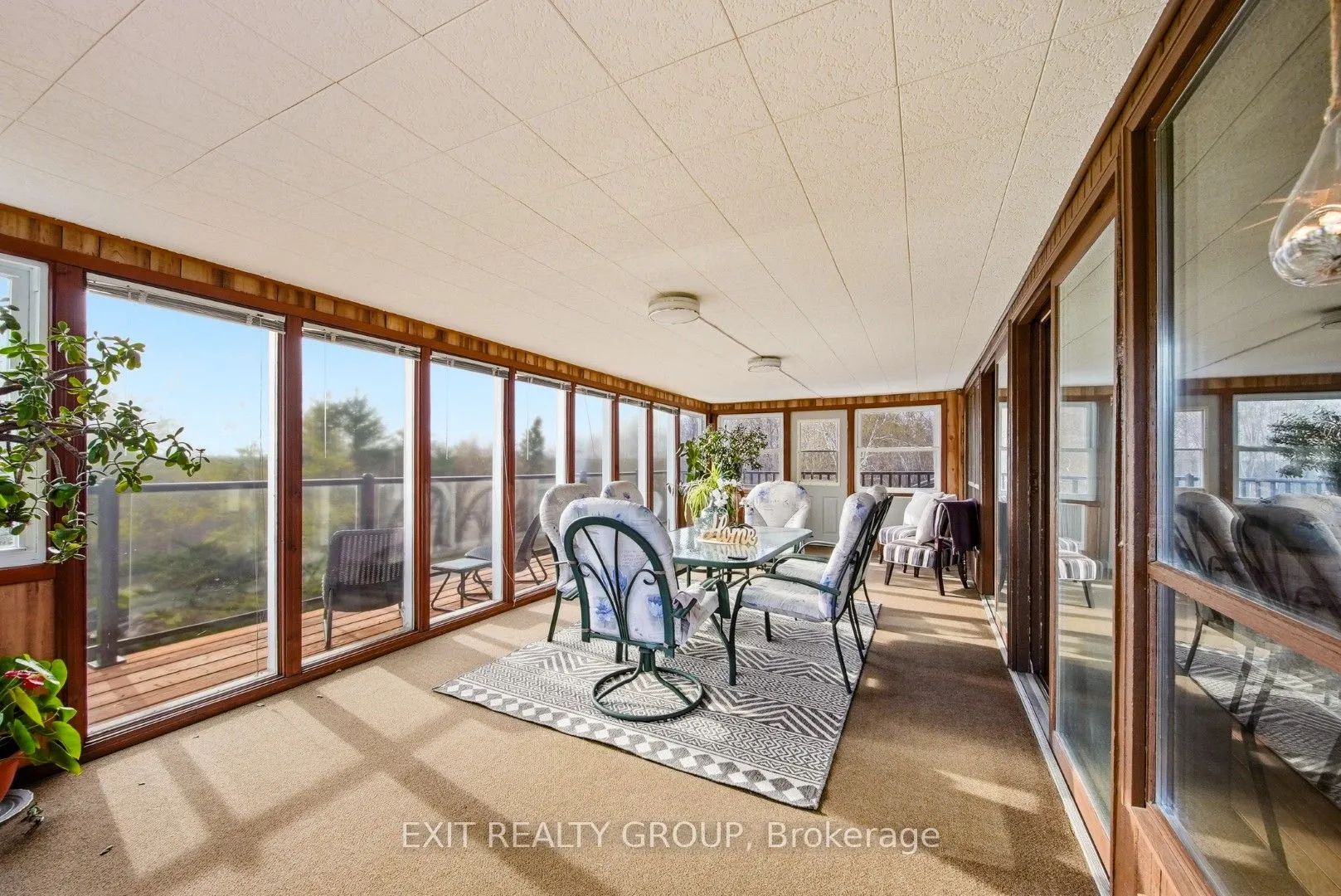 291 Tuftsville Road