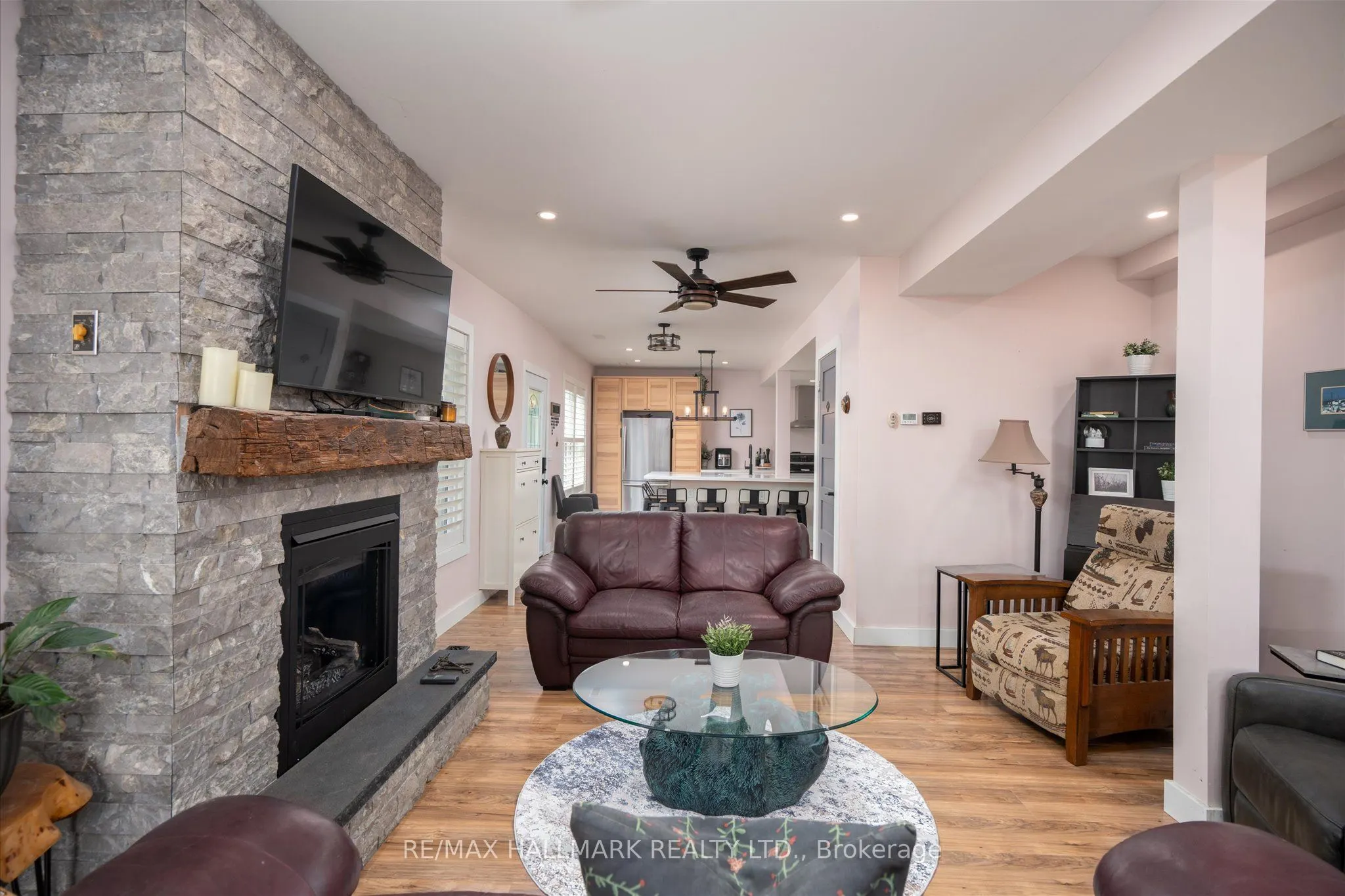 64 Front Street E