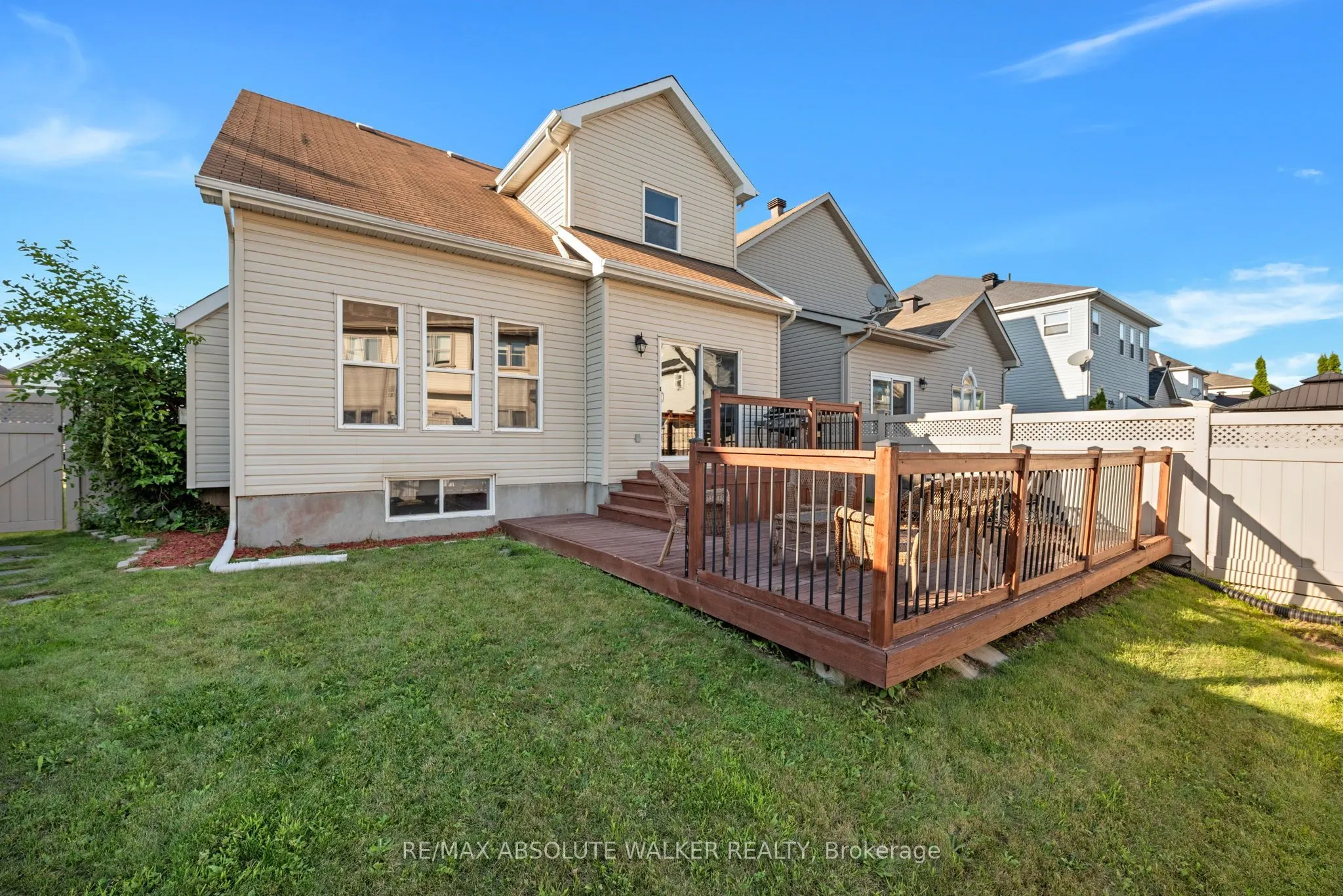 1046 Fieldfair Way