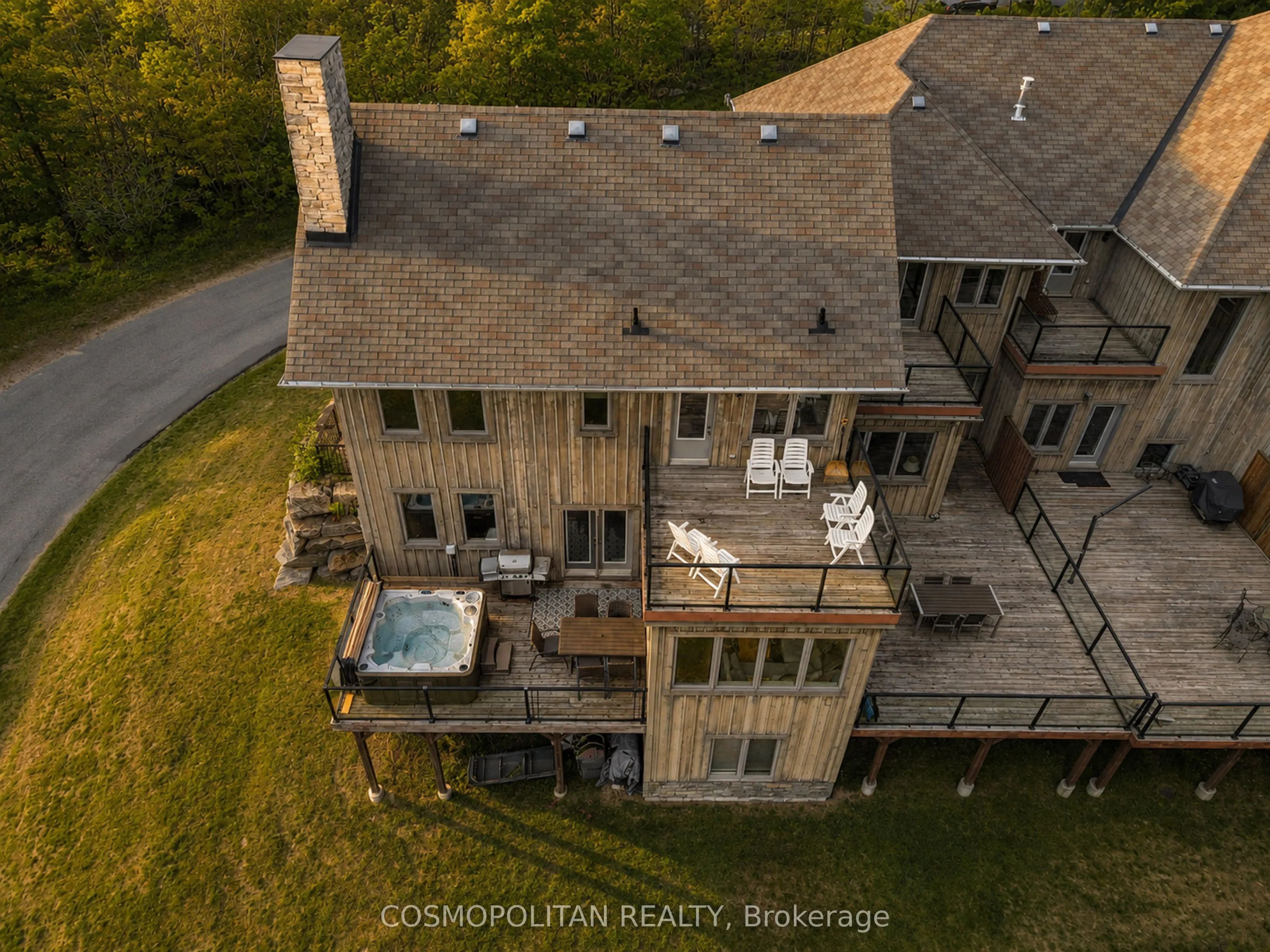 67 Rockmount Crescent