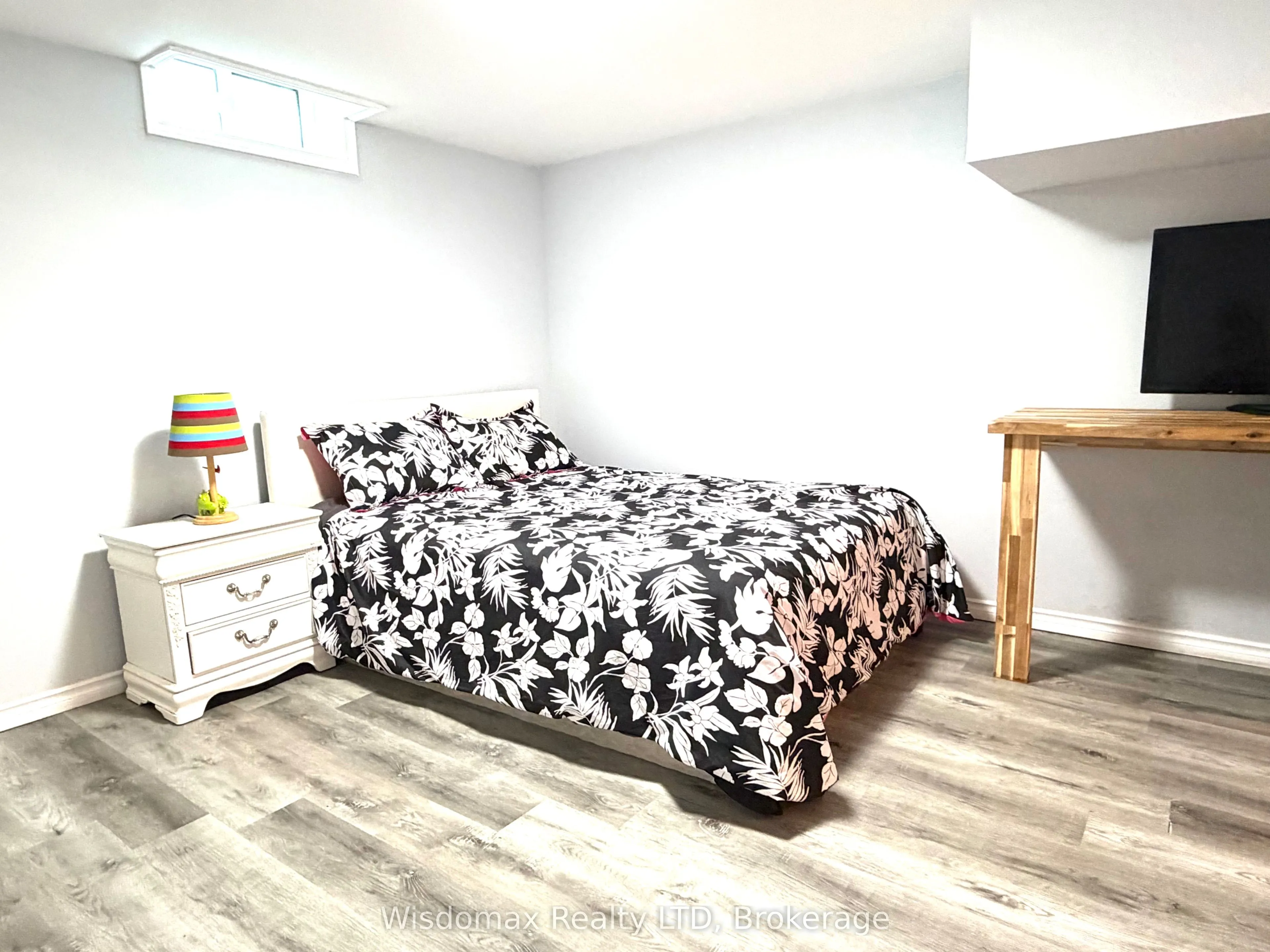 12 Sundrop Court