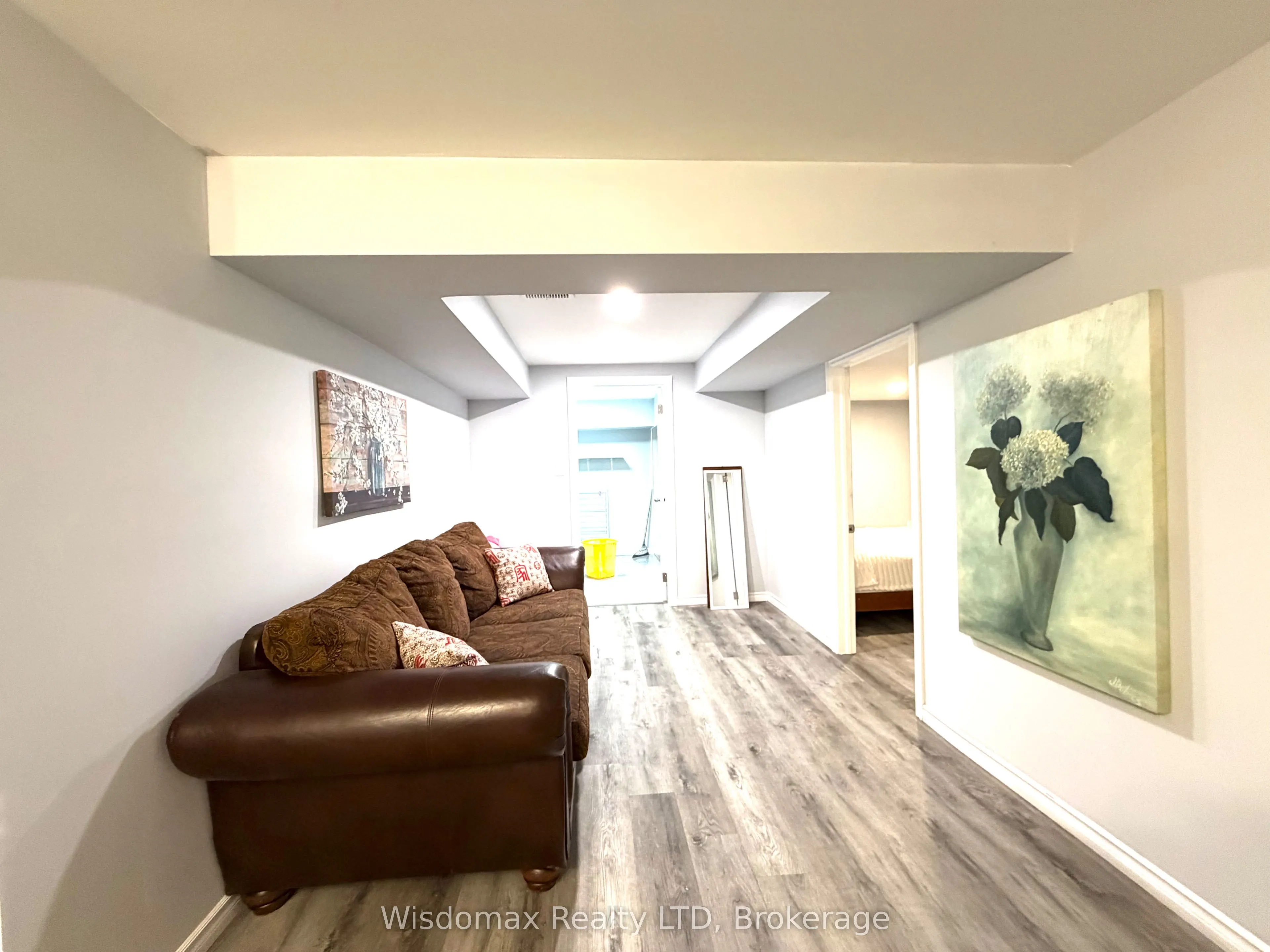 12 Sundrop Court
