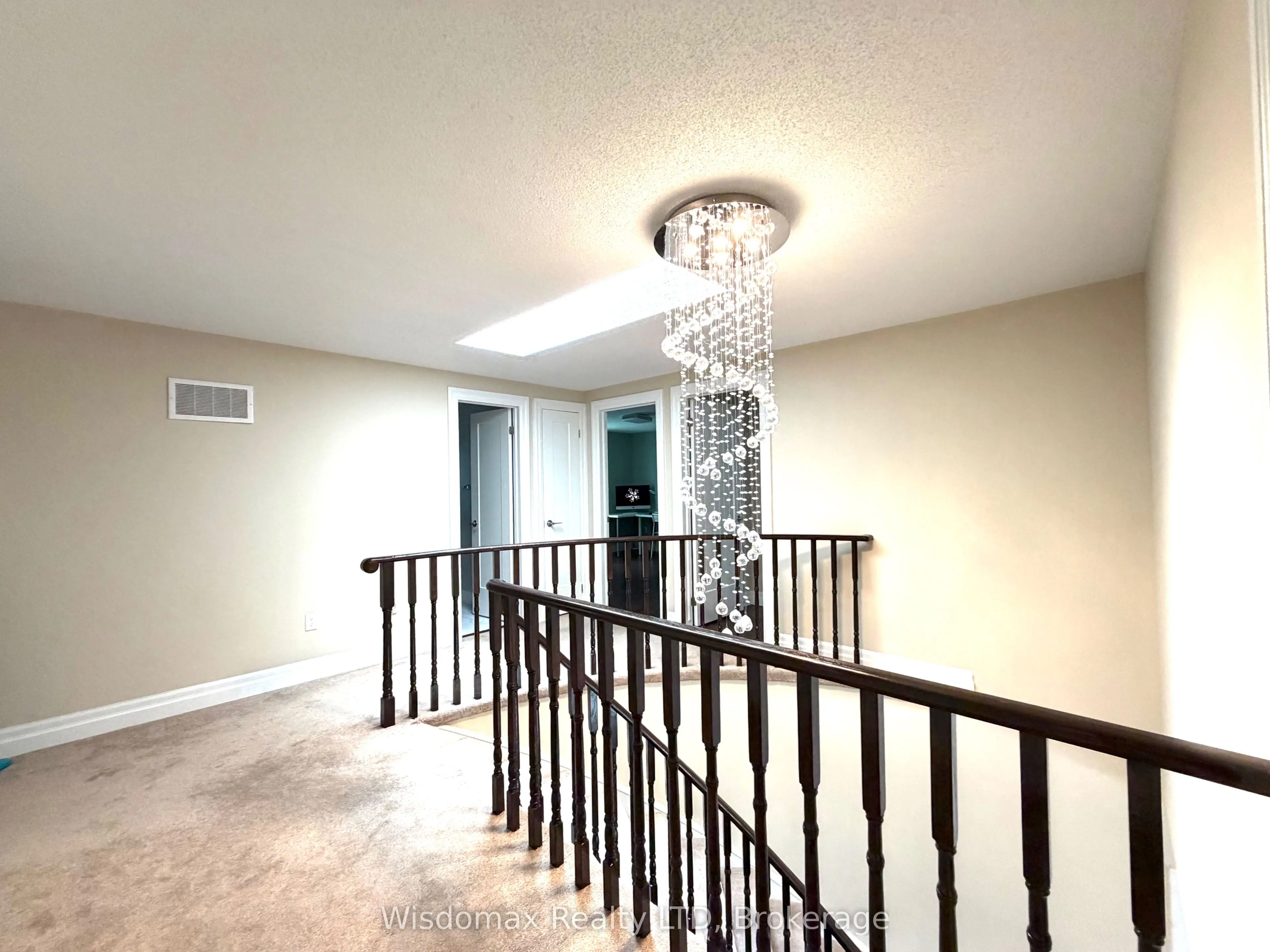 12 Sundrop Court