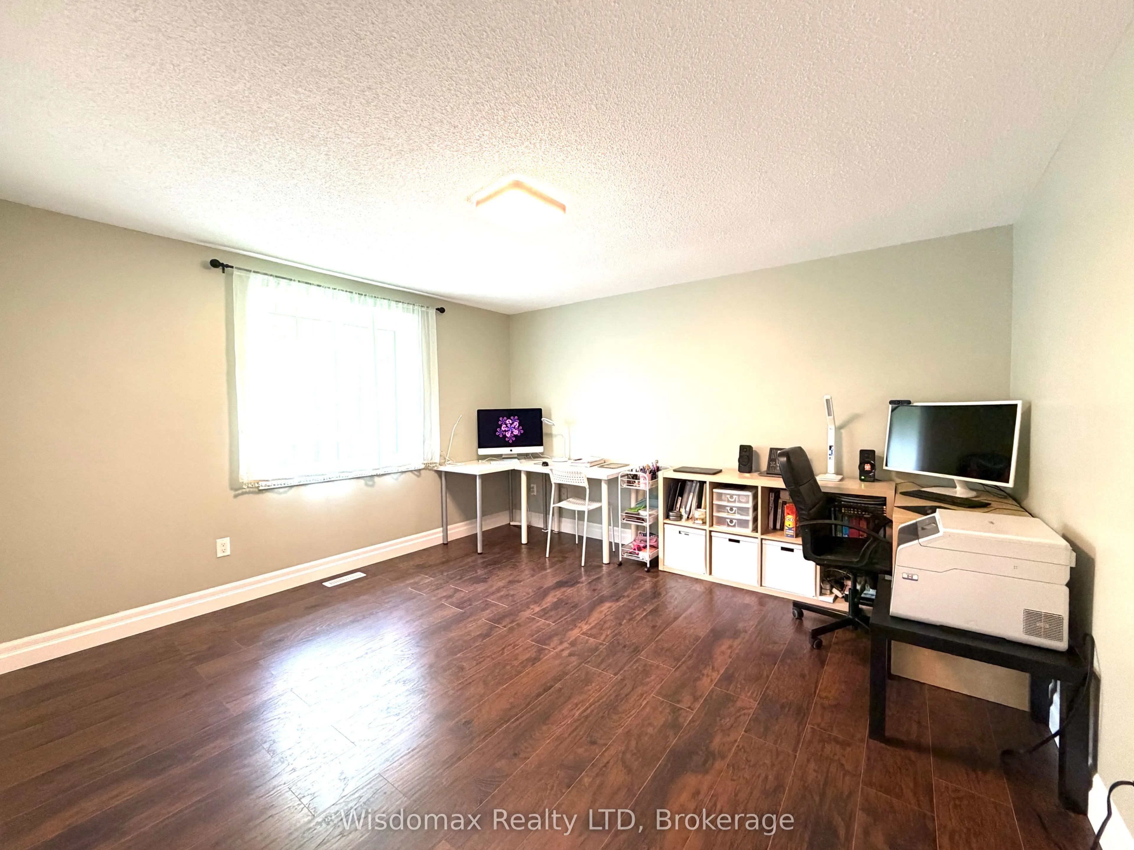 12 Sundrop Court