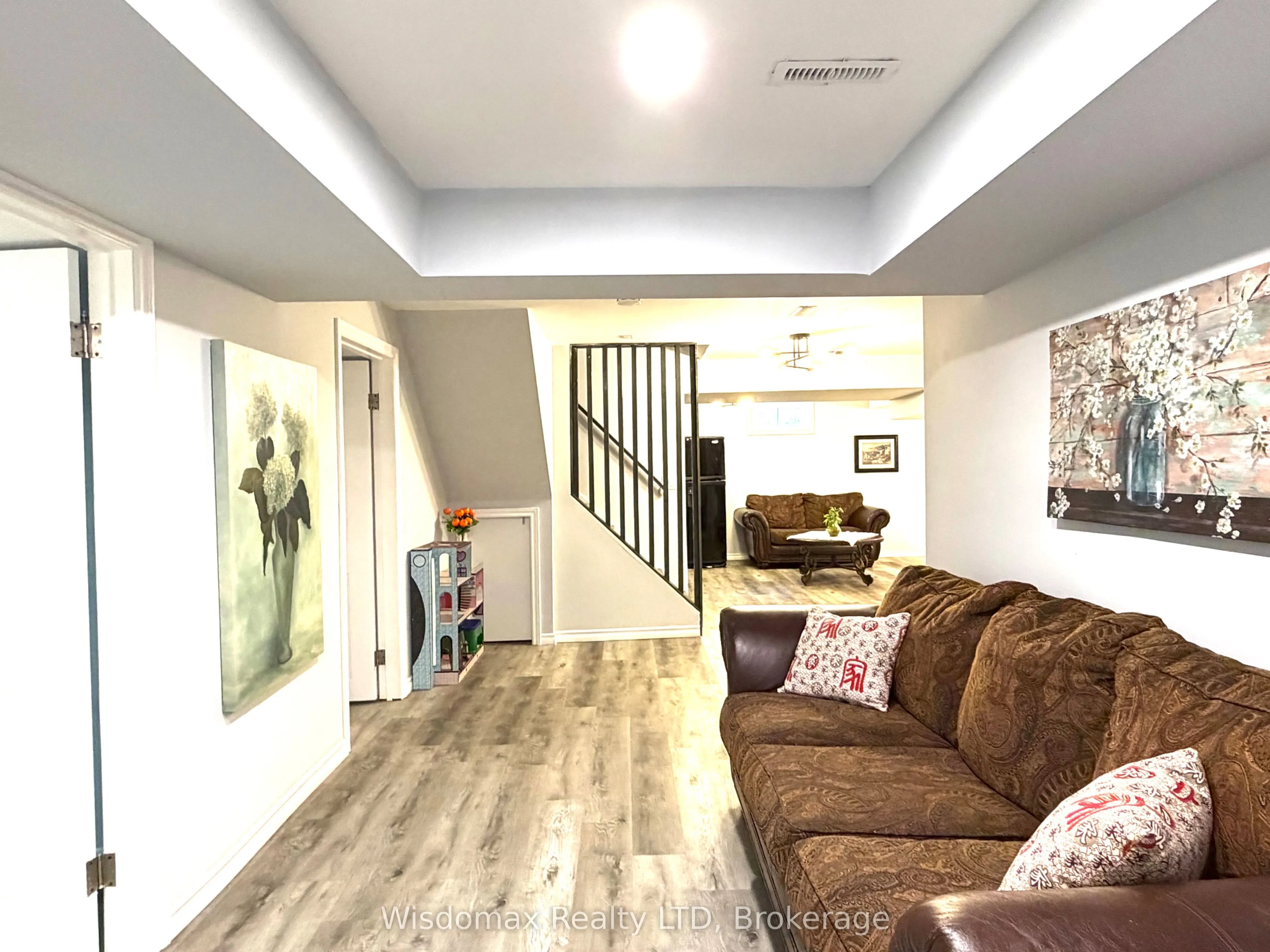 12 Sundrop Court