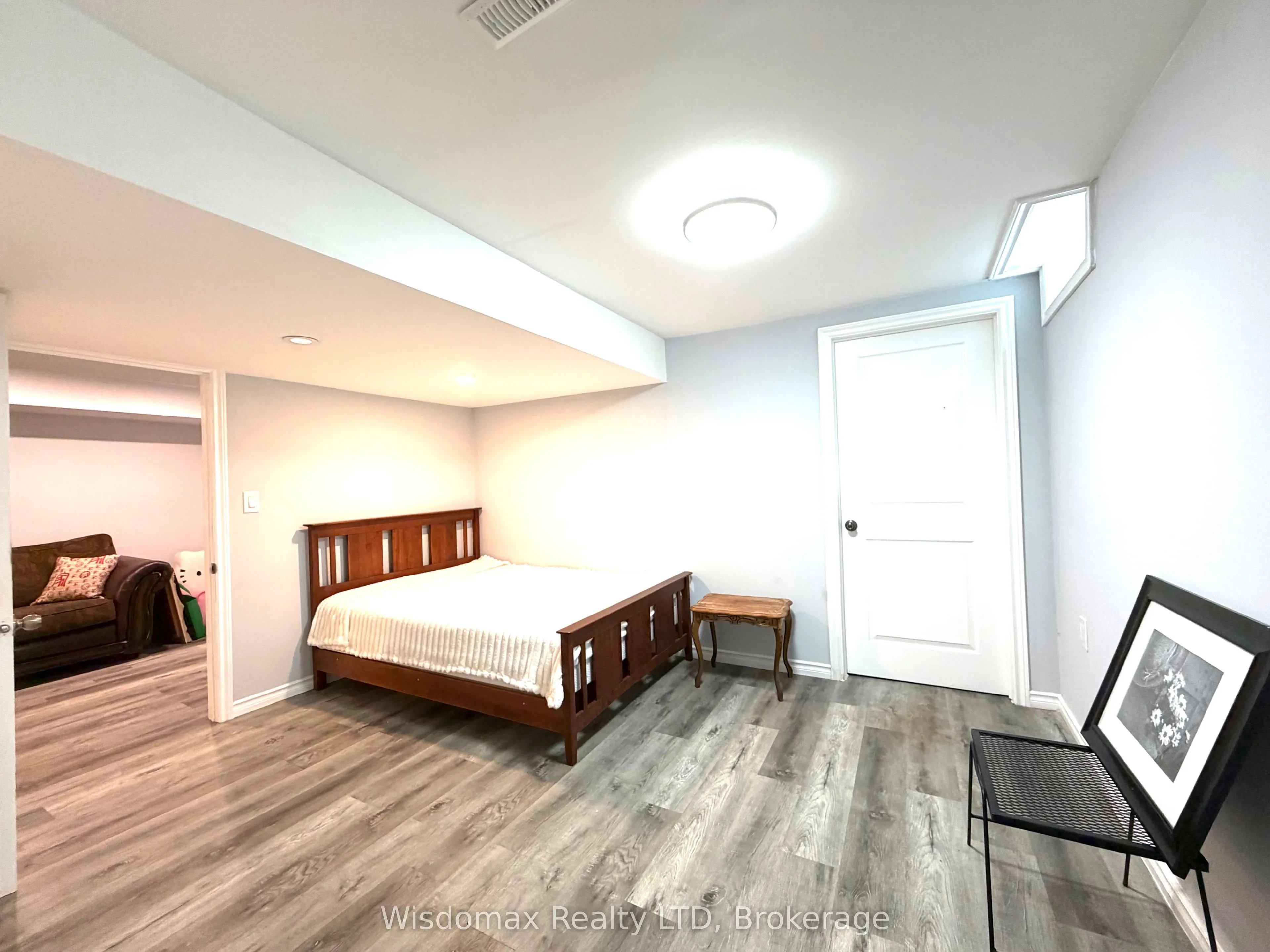 12 Sundrop Court
