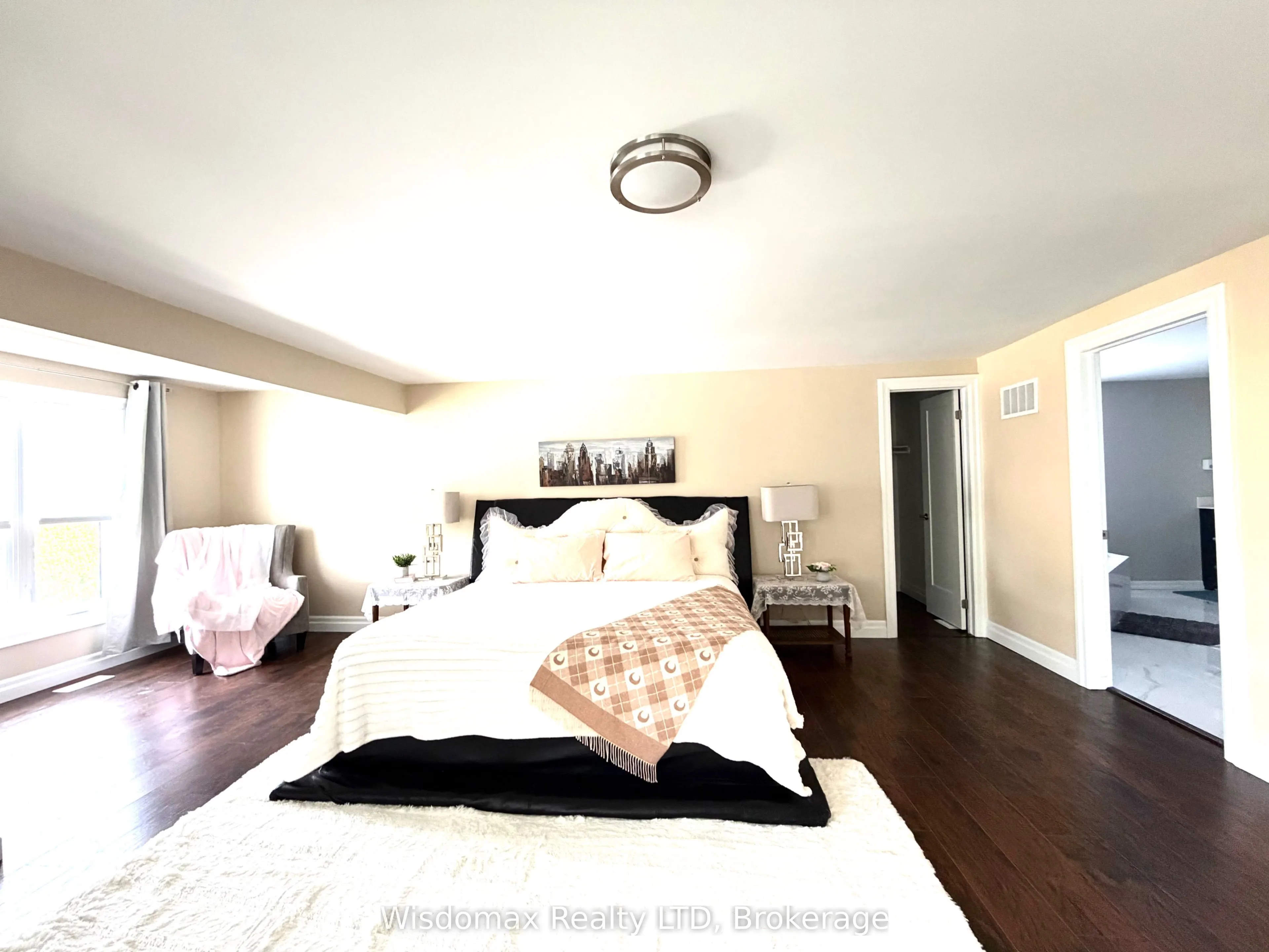 12 Sundrop Court