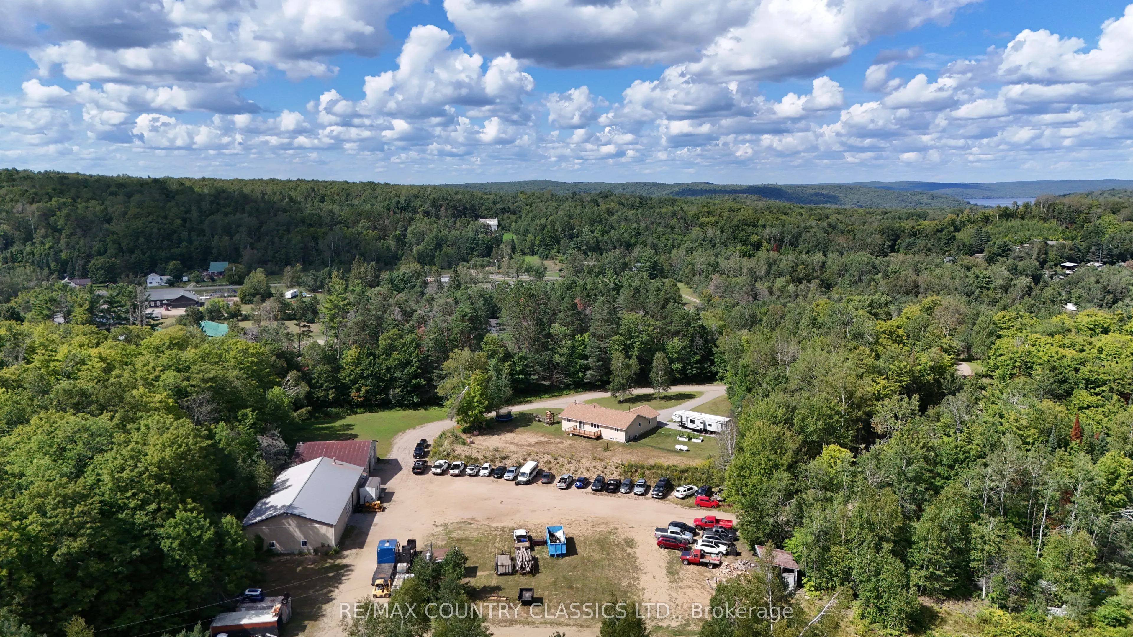 3952 Loop Road