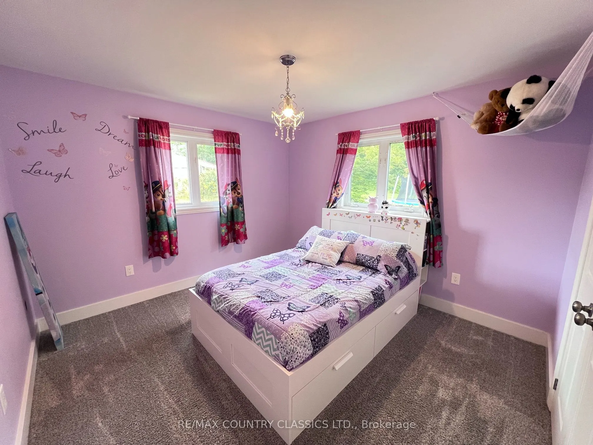 3952 Loop Road