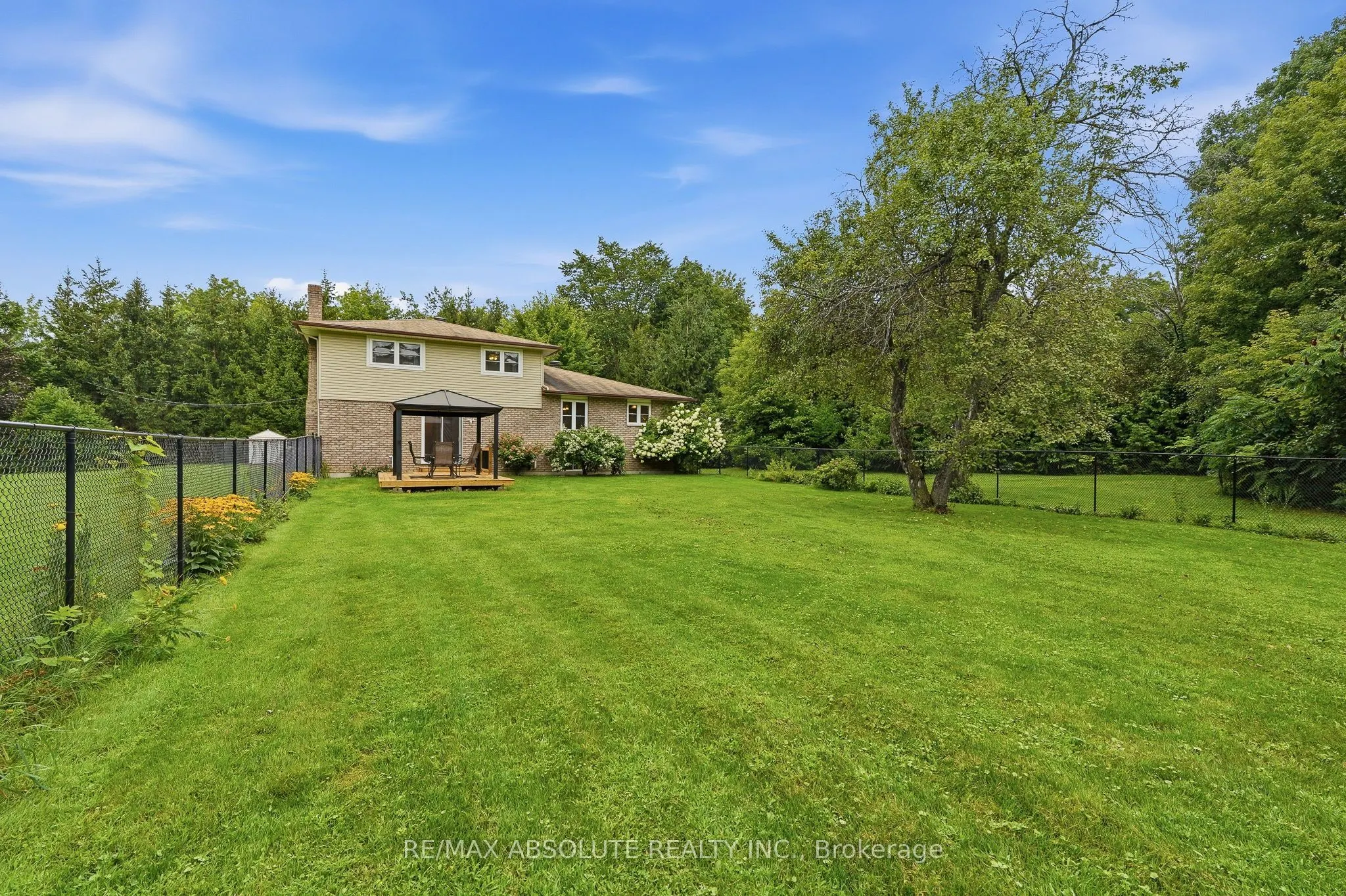 1000 Milburn Crescent