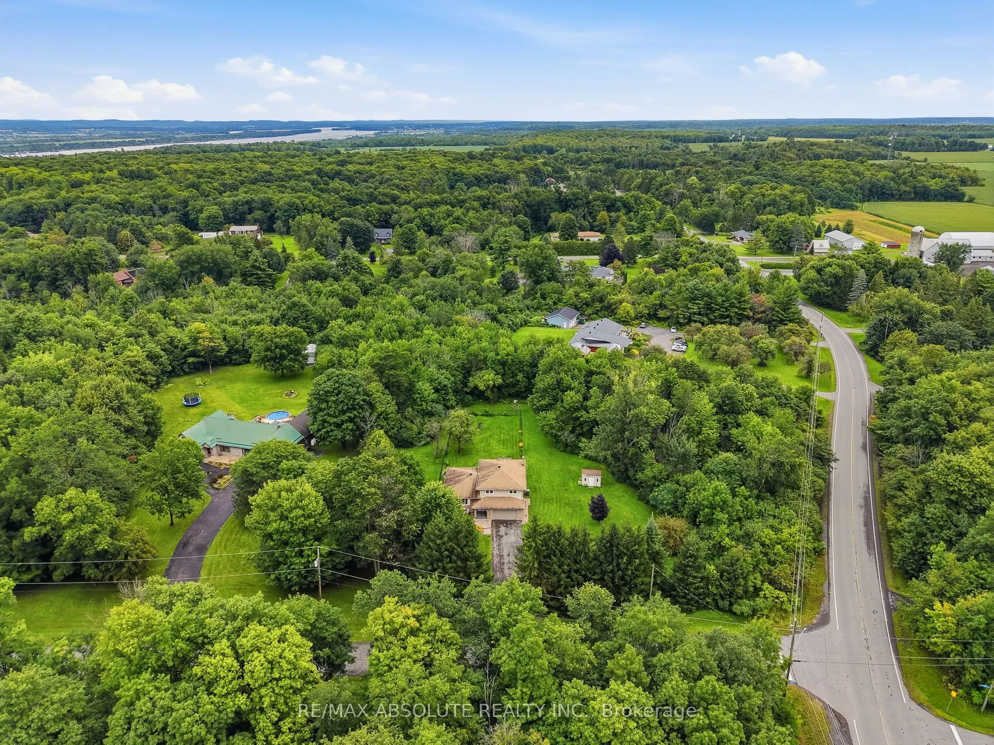 1000 Milburn Crescent