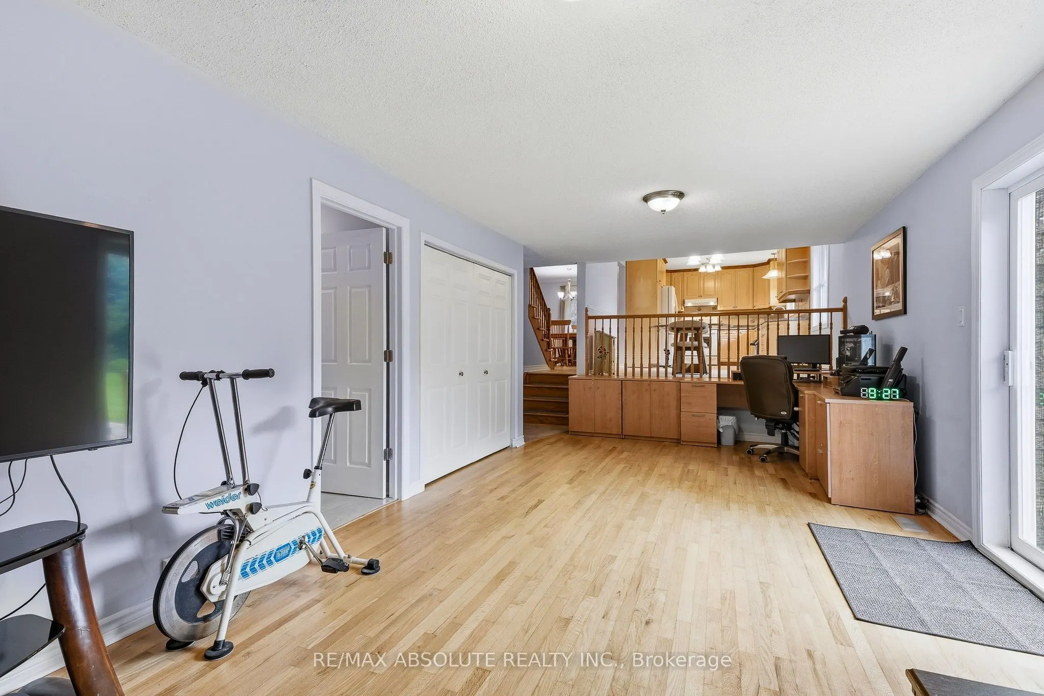 1000 Milburn Crescent